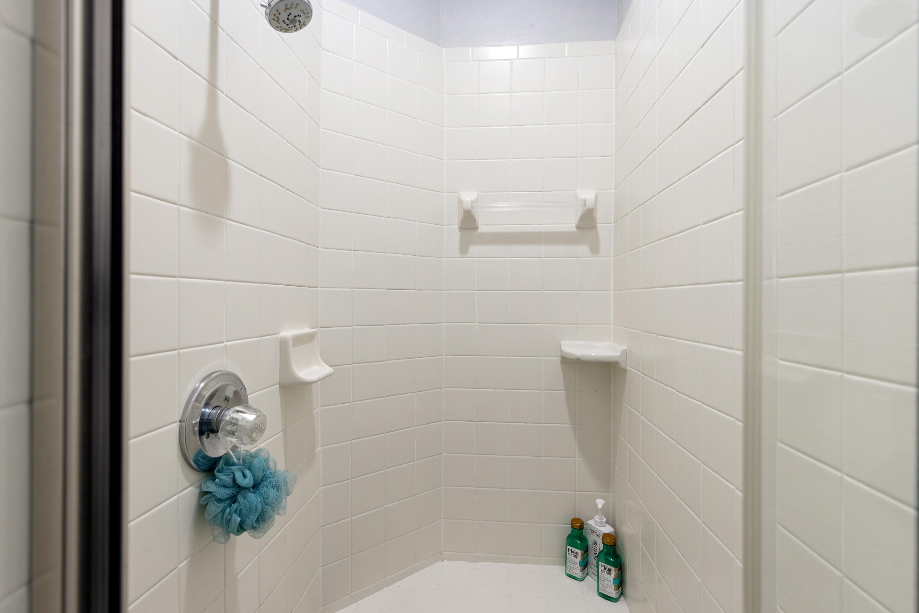 EMERALD BAY PH 1-B - Residential