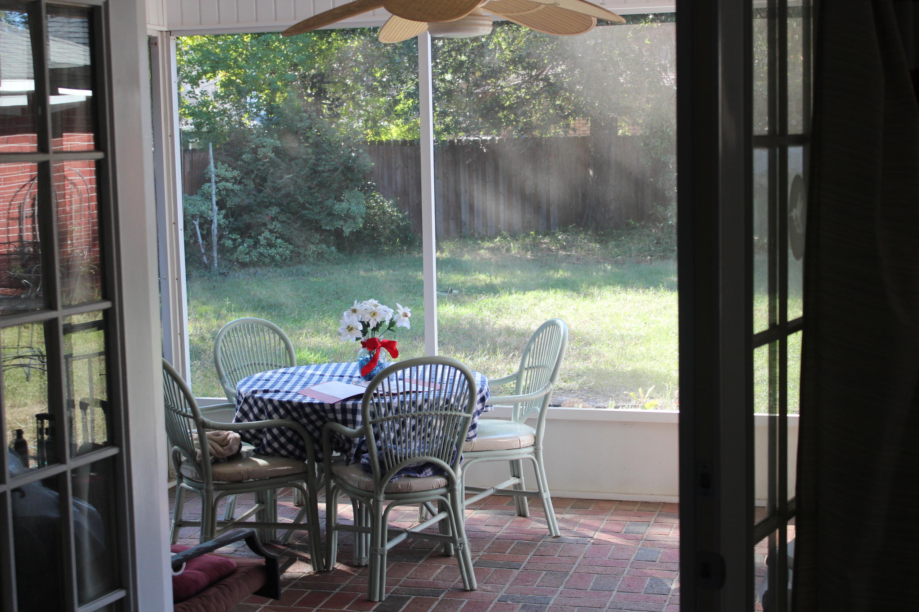 HICKORY SHORES - Residential