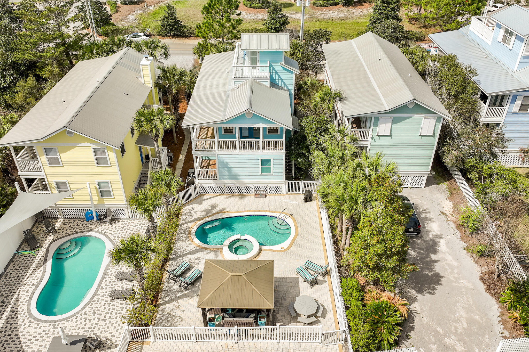 SEA DUNES ESTATES - Residential