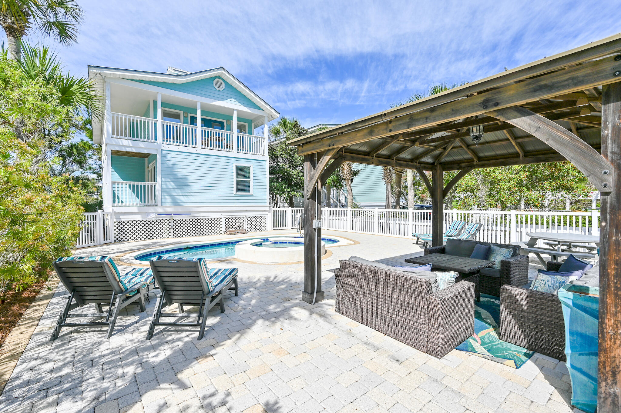 SEA DUNES ESTATES - Residential