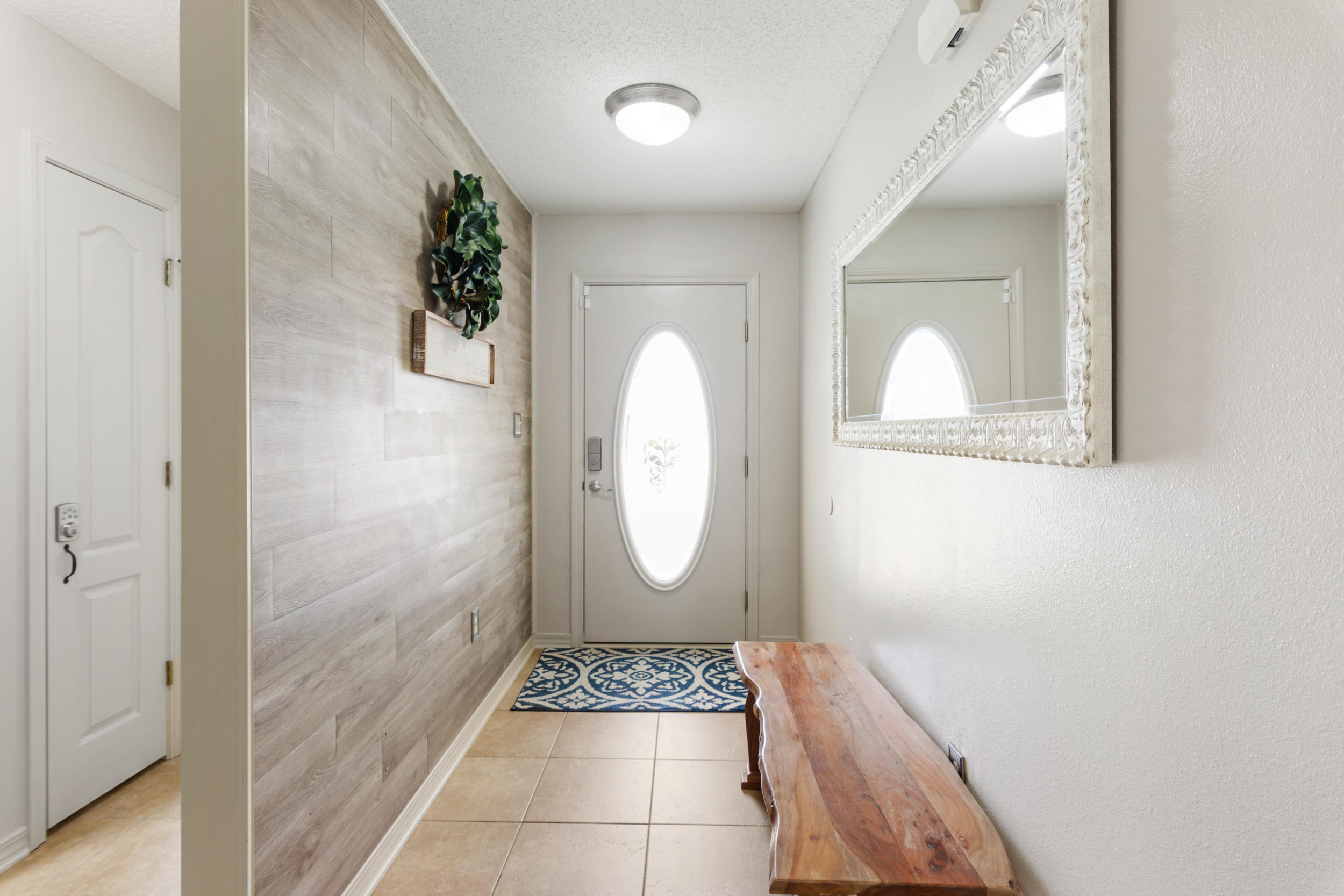 PARADISE RETREAT - Residential