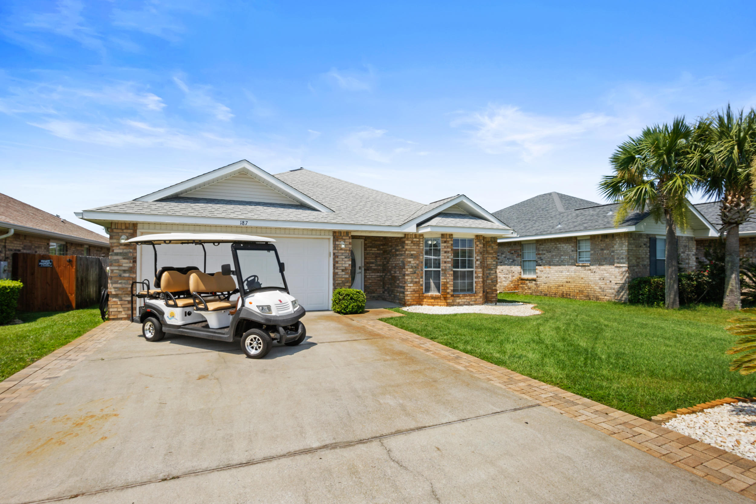 PARADISE RETREAT - Residential
