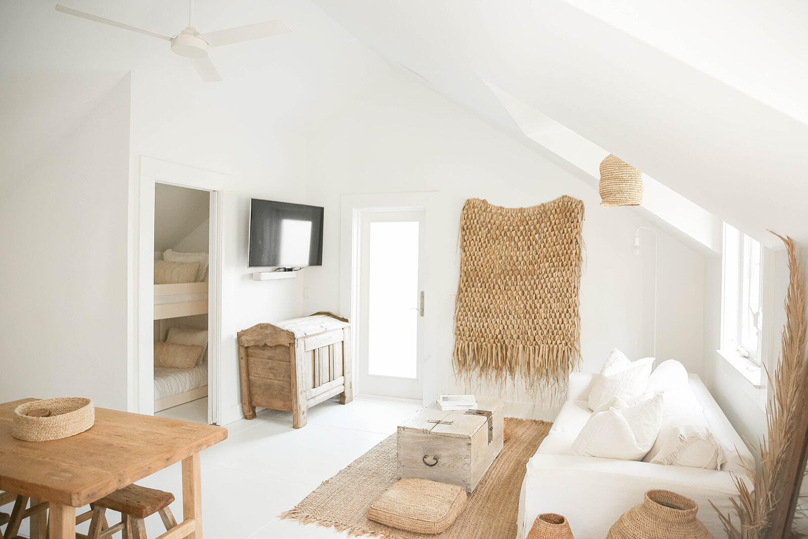 SEAGROVE SHORES 4TH ADD - Residential