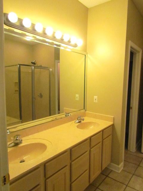 CHACATO LANDING - Residential Lease