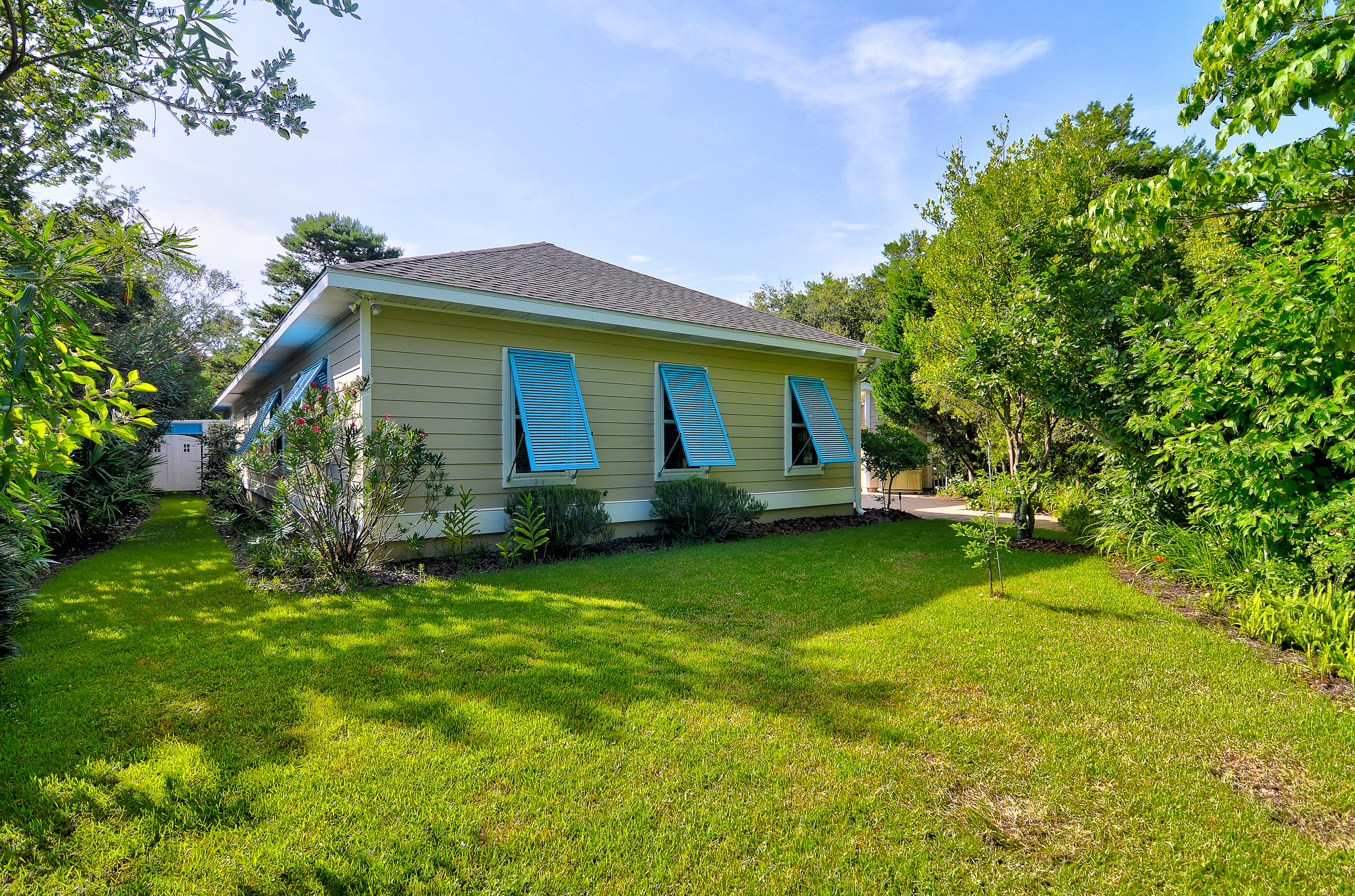 SEABREEZE - Residential