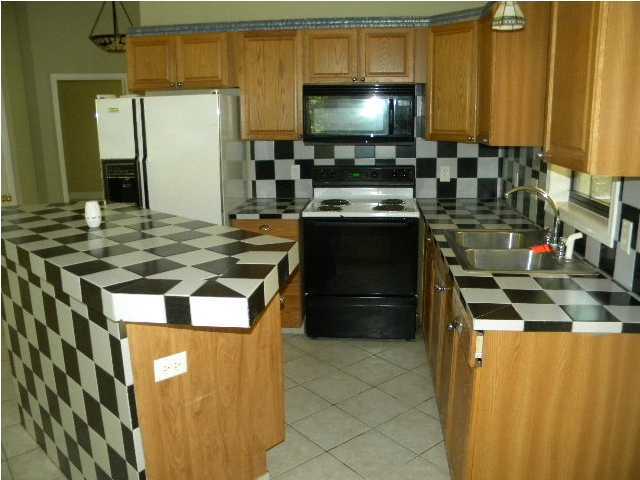 GULF SHORE MANOR - Residential