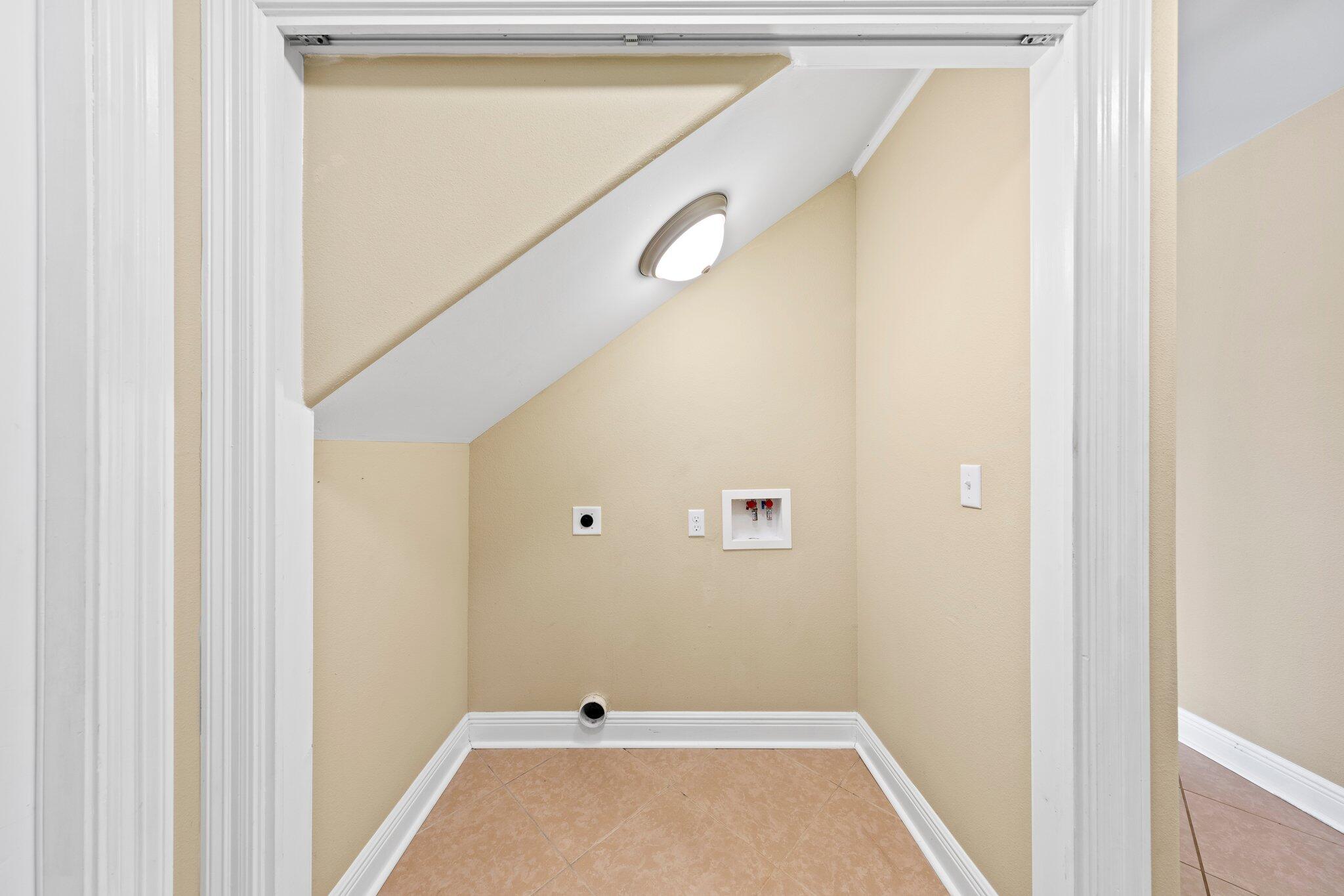 METES & BOUNDS - Residential Lease