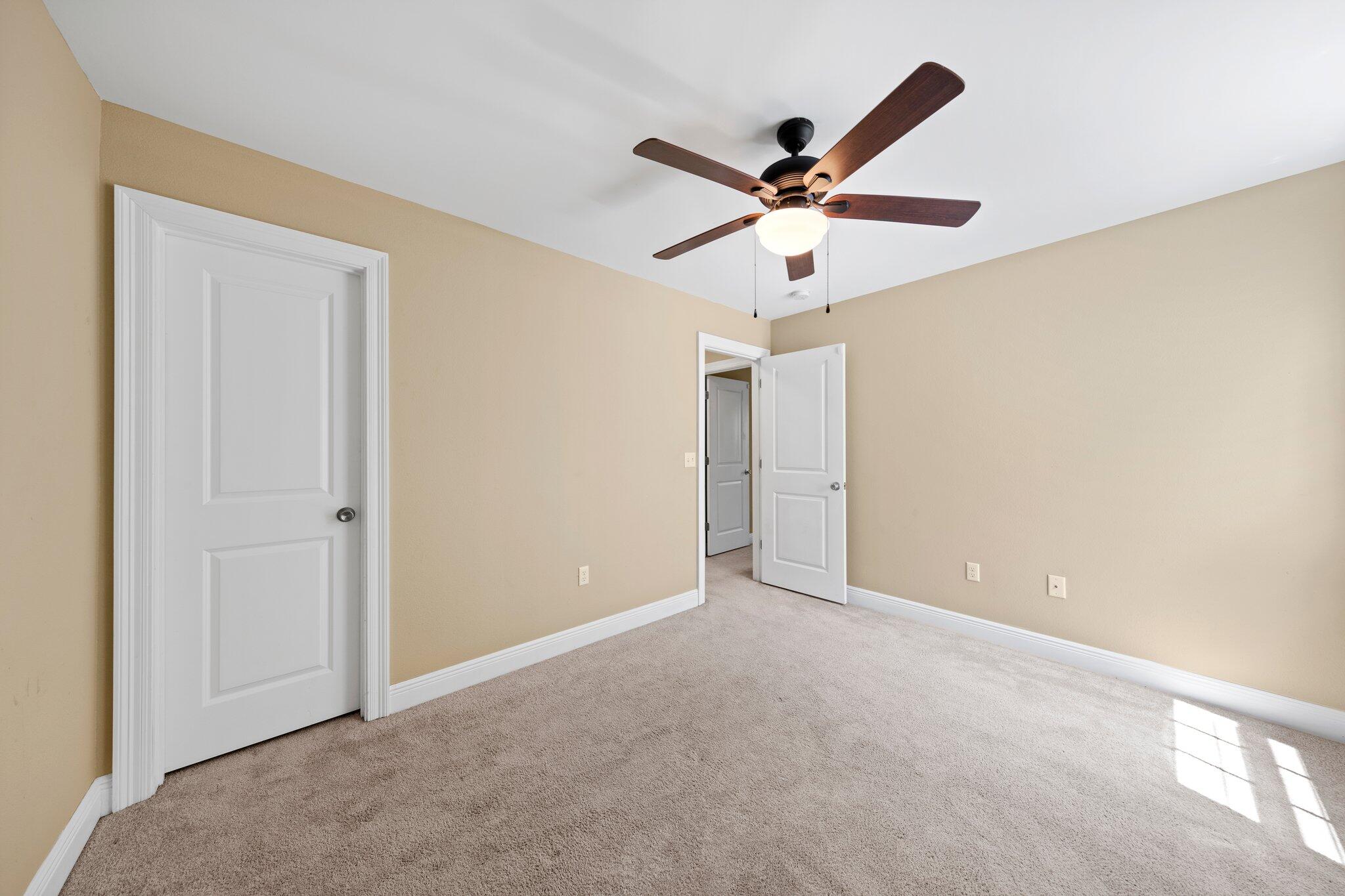 METES & BOUNDS - Residential Lease