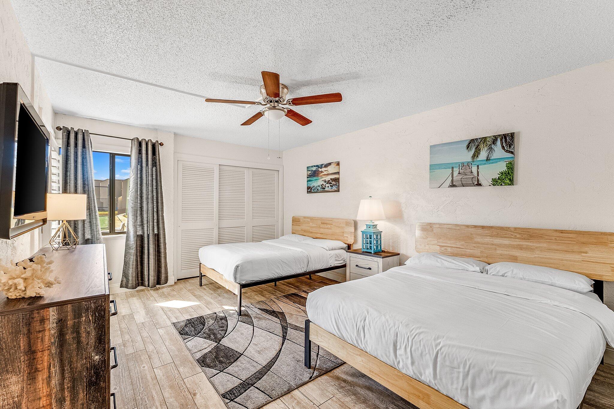 SUGAR BEACH T/H - Residential