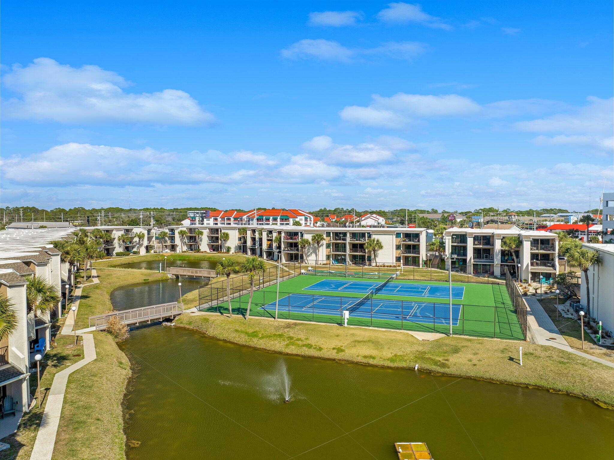 SUGAR BEACH T/H - Residential