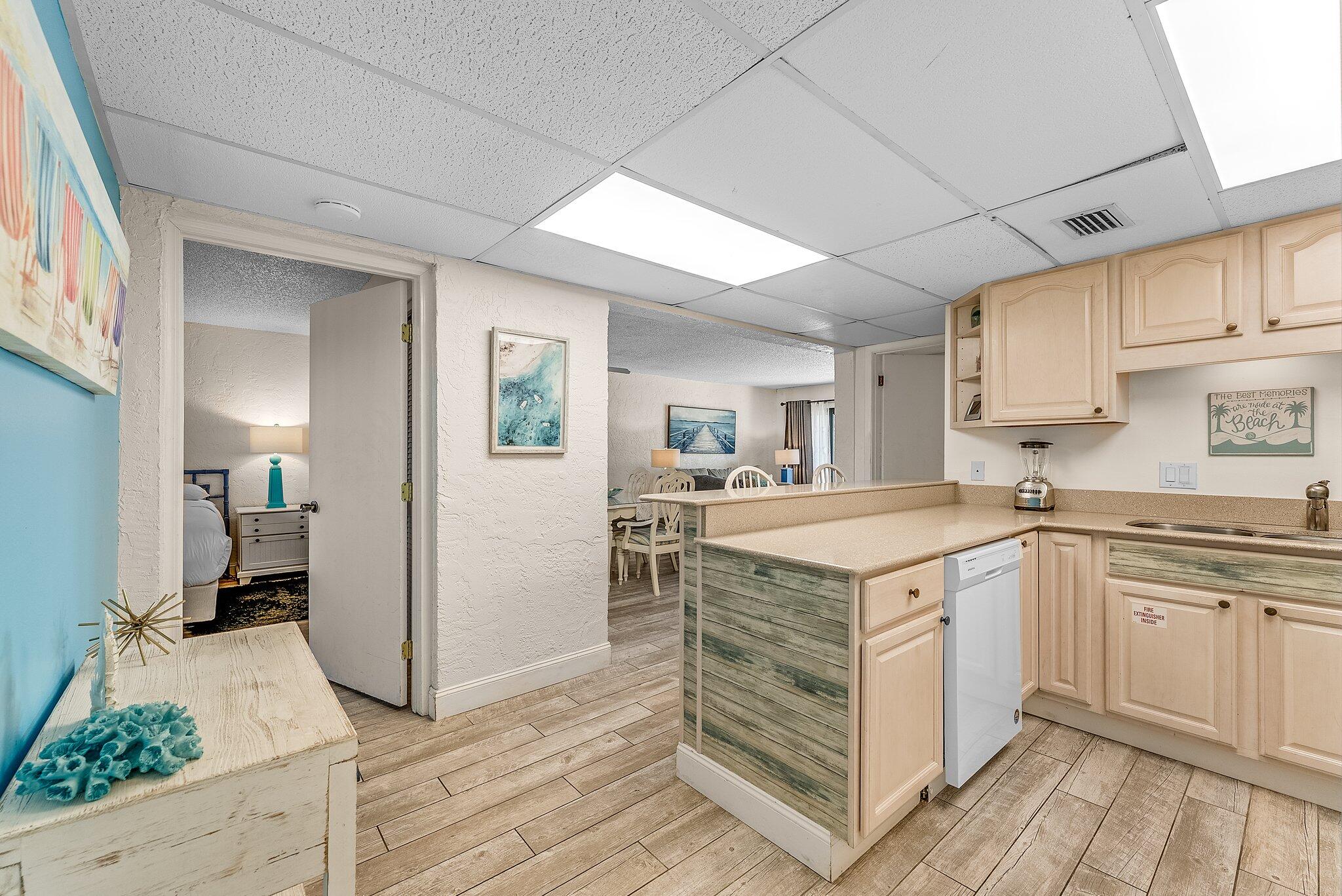 SUGAR BEACH T/H - Residential