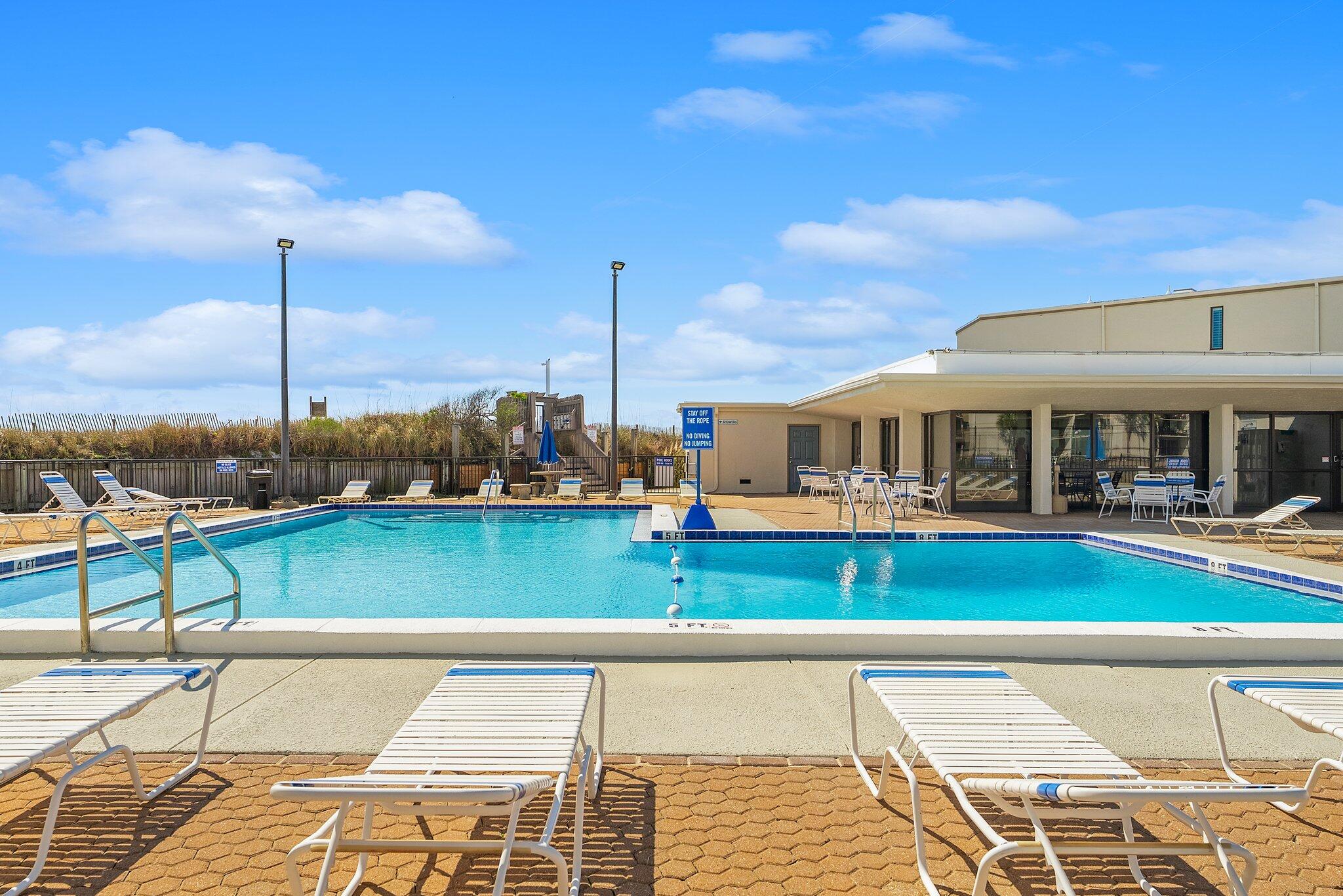 SUGAR BEACH T/H - Residential