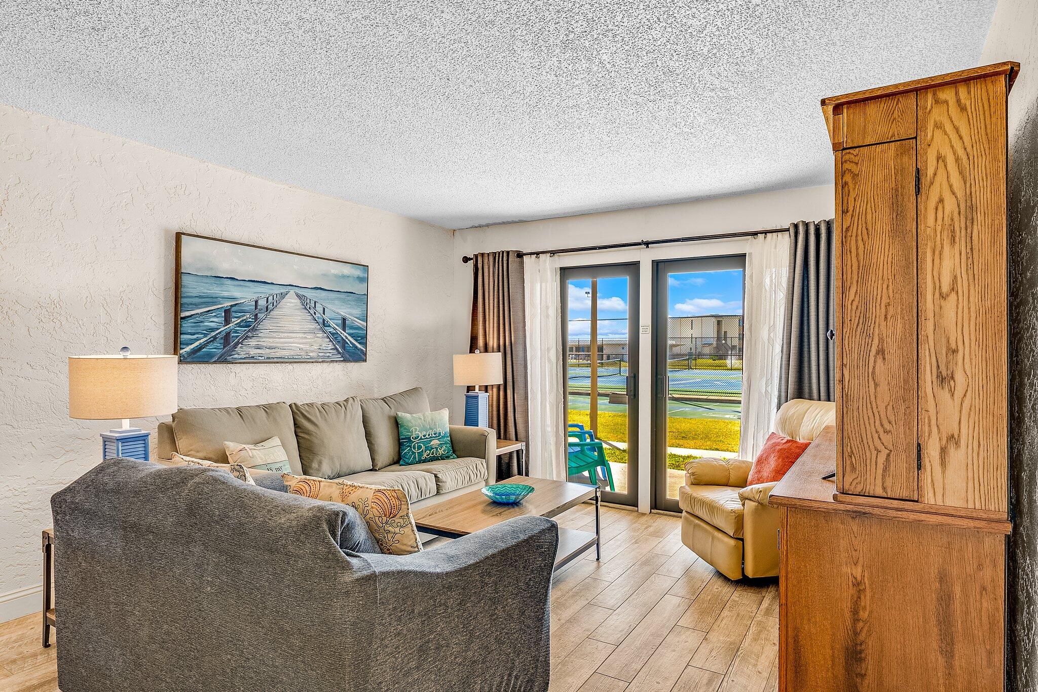 SUGAR BEACH T/H - Residential