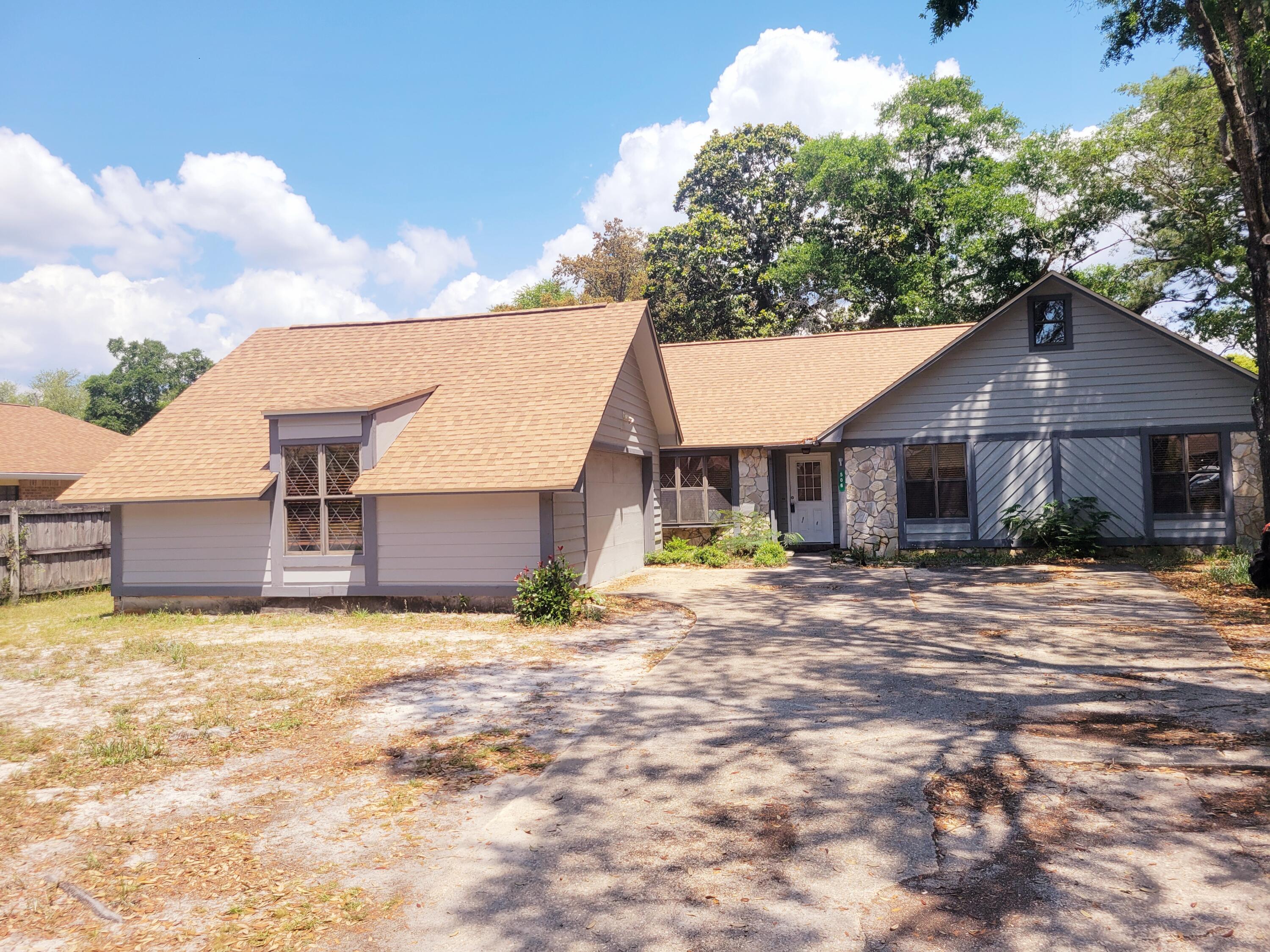 PINEWOOD ESTATES 2 - Residential