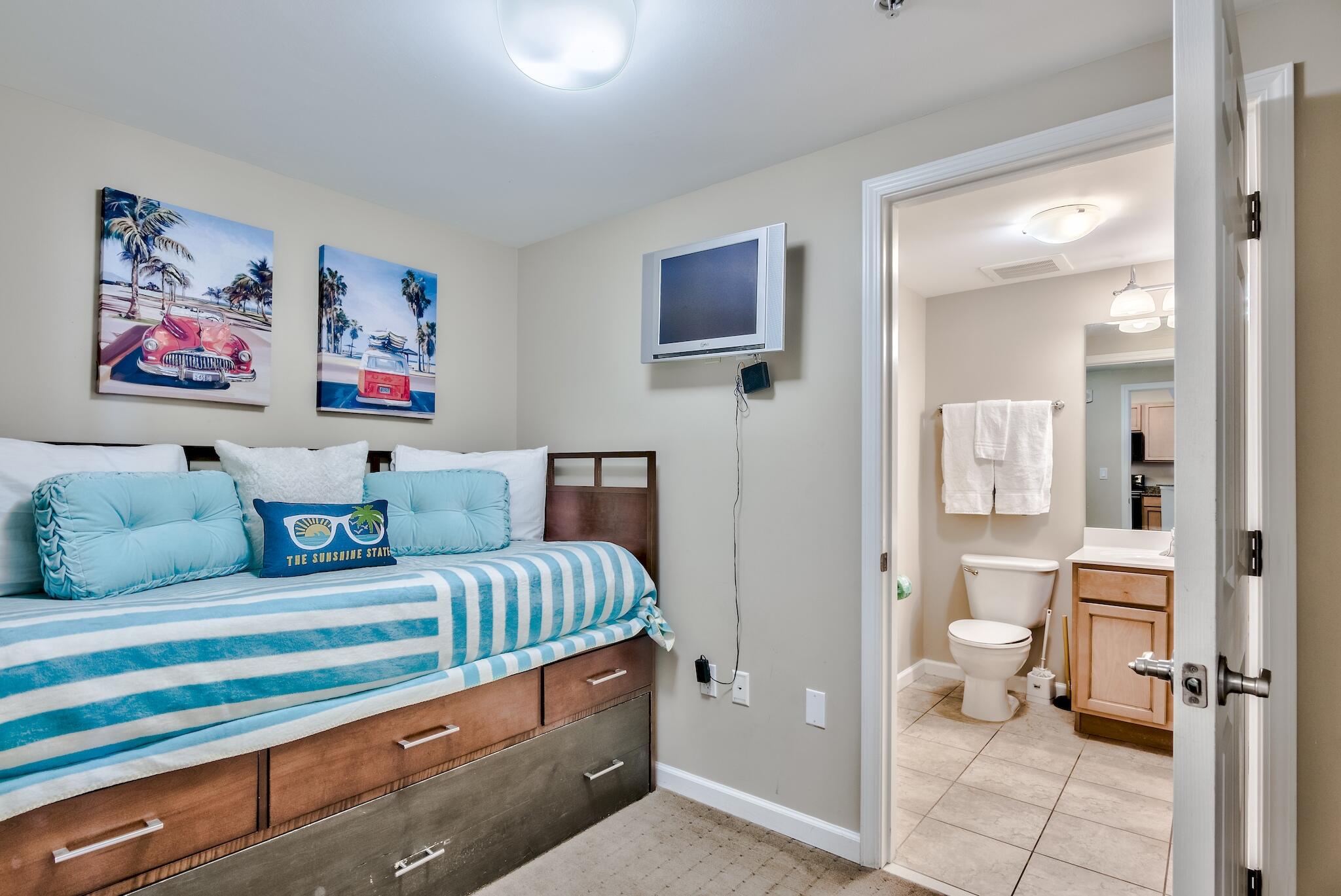 THE PALMS OF DESTIN - Residential