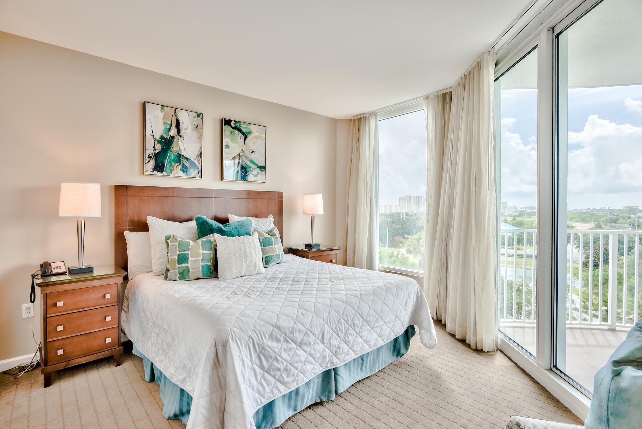 THE PALMS OF DESTIN - Residential