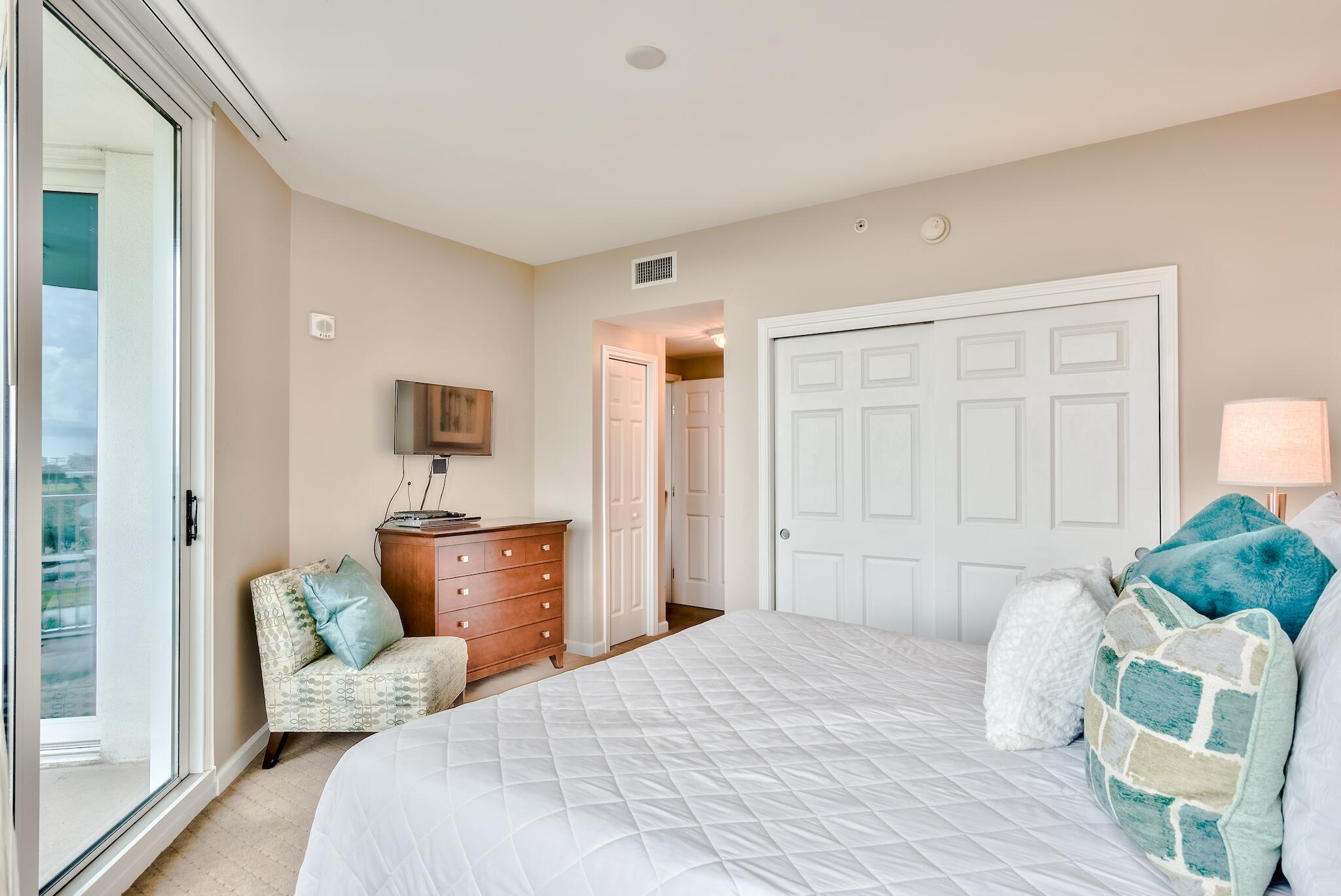 THE PALMS OF DESTIN - Residential