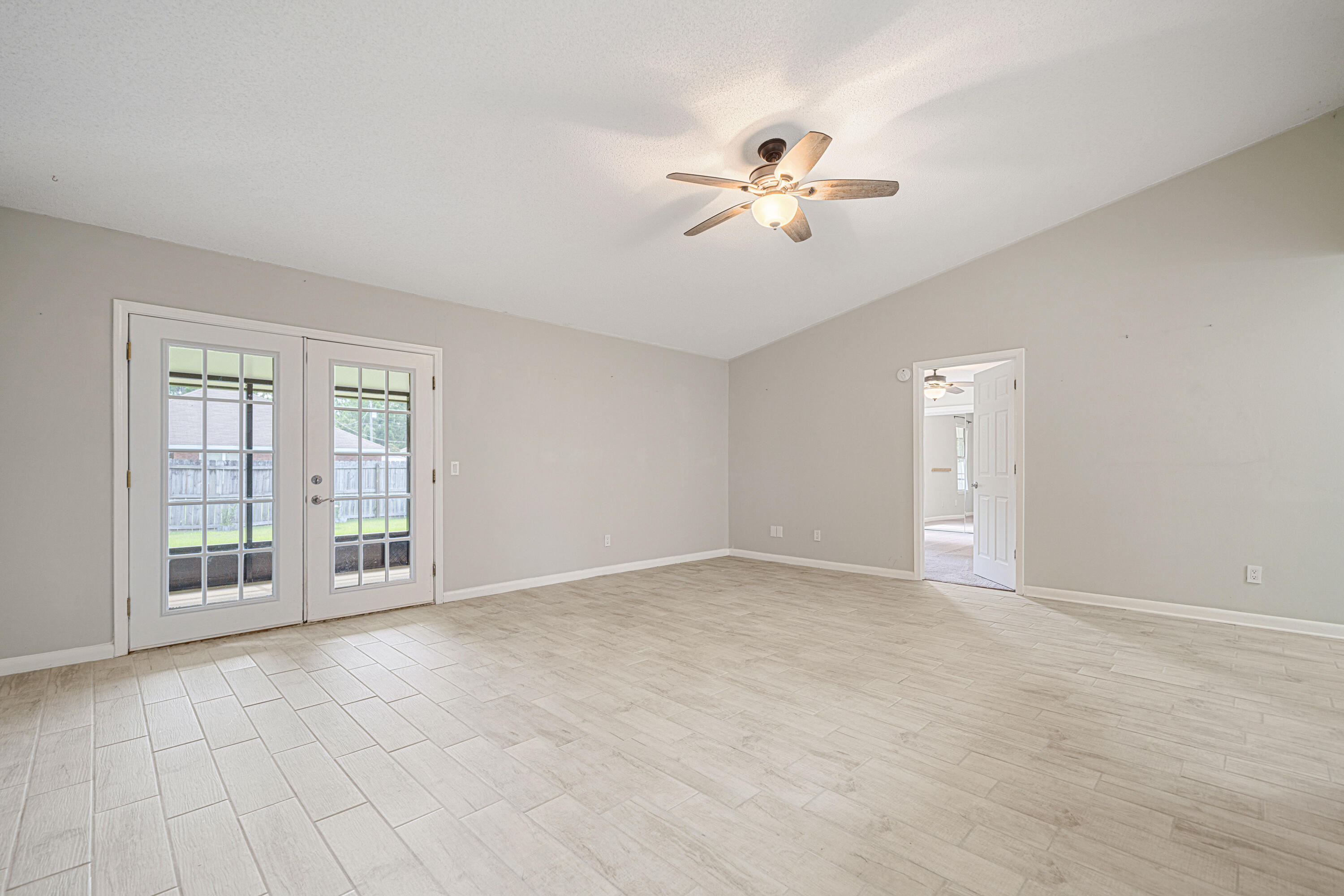 WYNNEHAVEN BEACH ESTATES - Residential