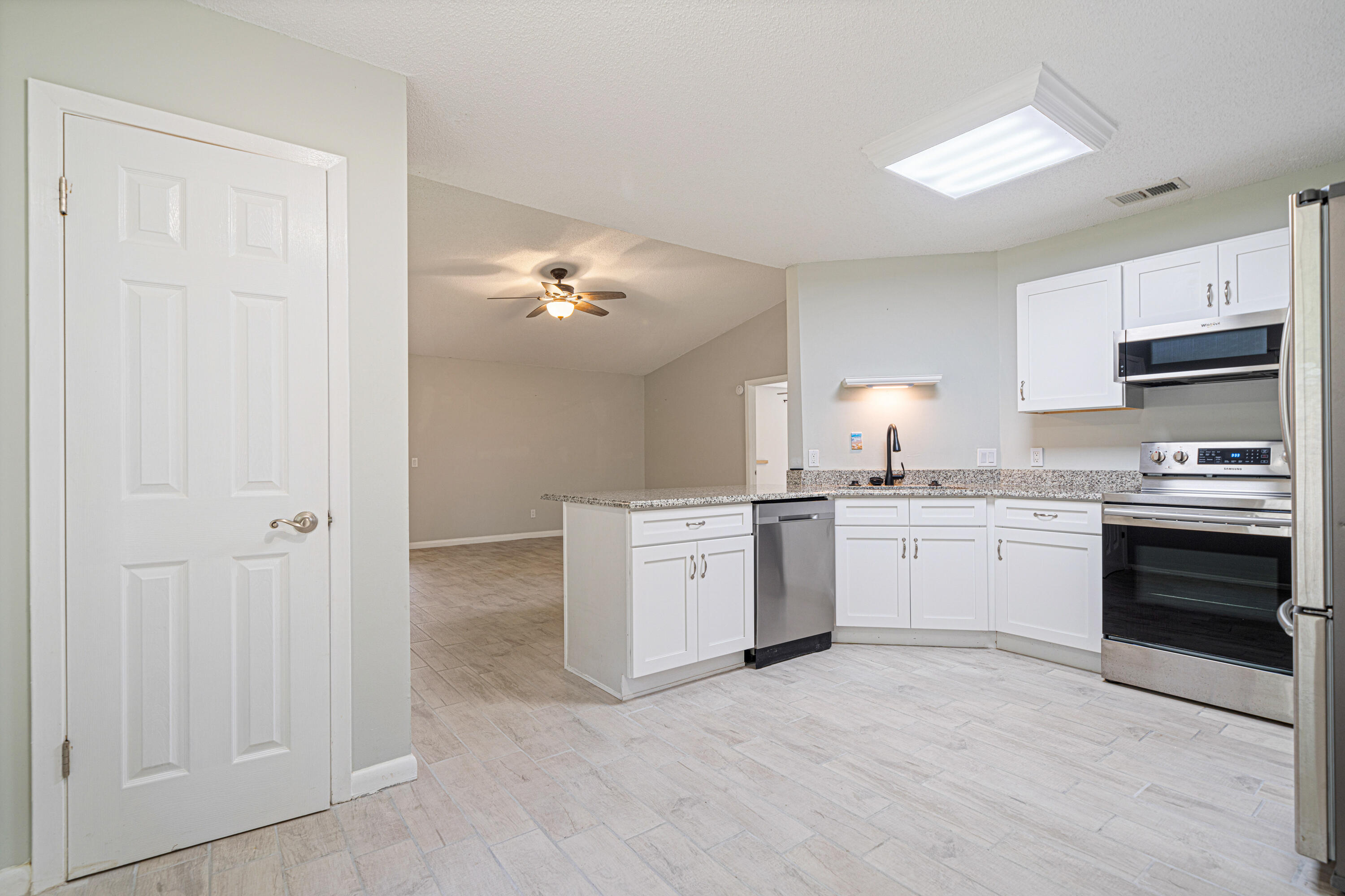 WYNNEHAVEN BEACH ESTATES - Residential