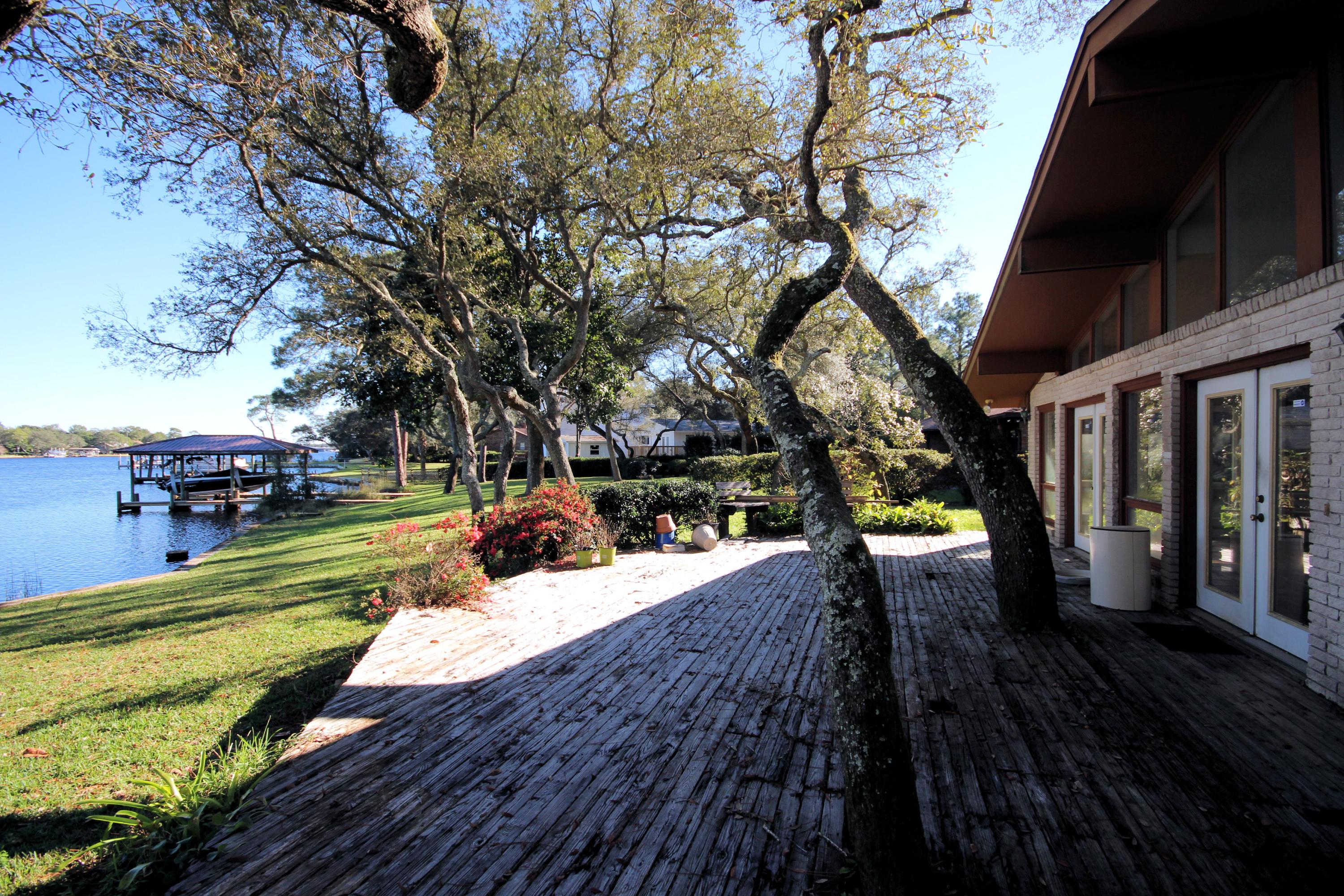 METES AND BOUNDS - Residential