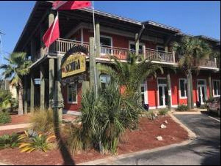 First Floor Class A Office for Medical/Professional Use, could also be retail, 10' ceilings,great location for medical or professional use, located next to Taco Bell in downtown Destin, FL