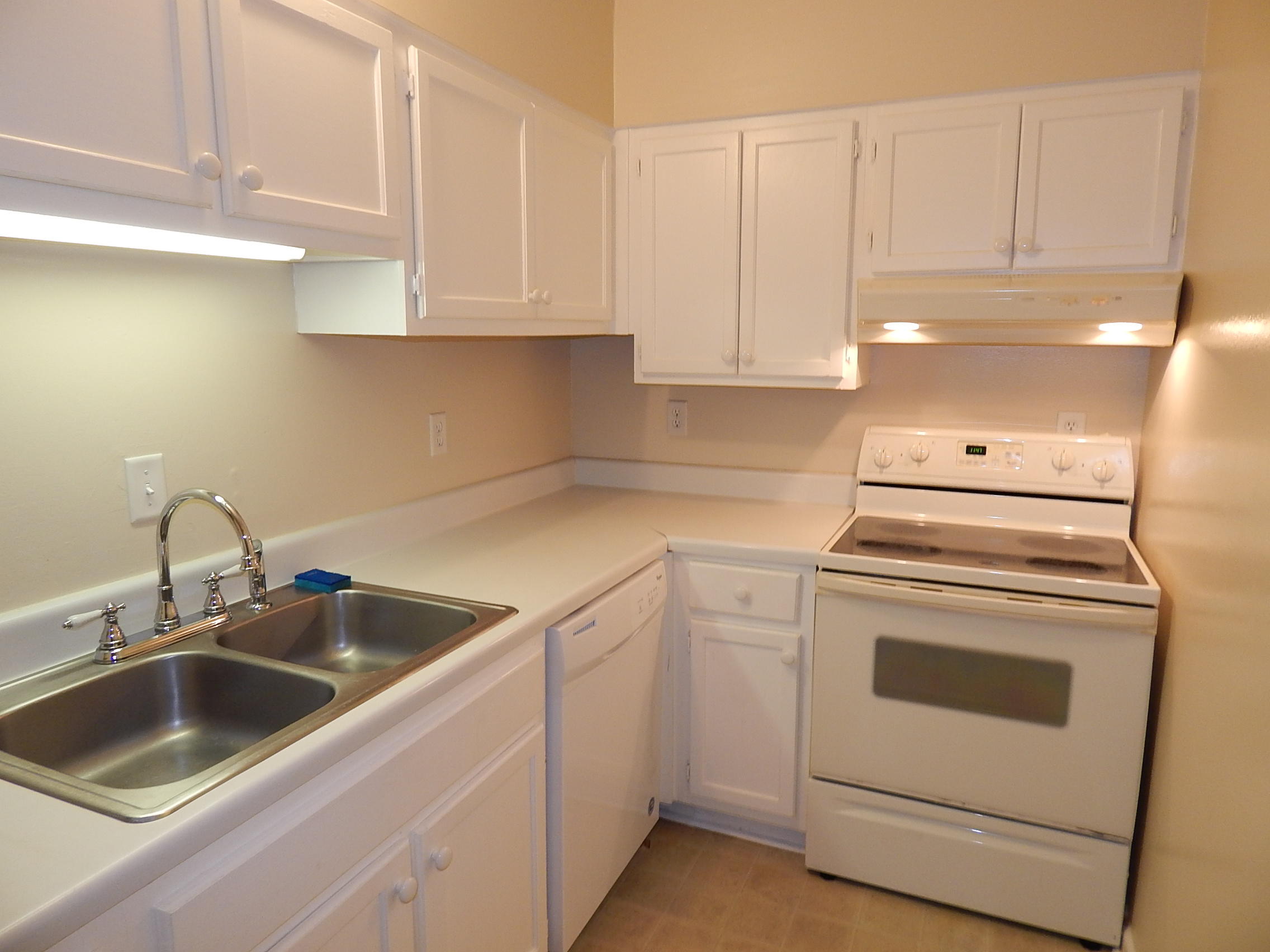 CEDARS CONDO - Residential