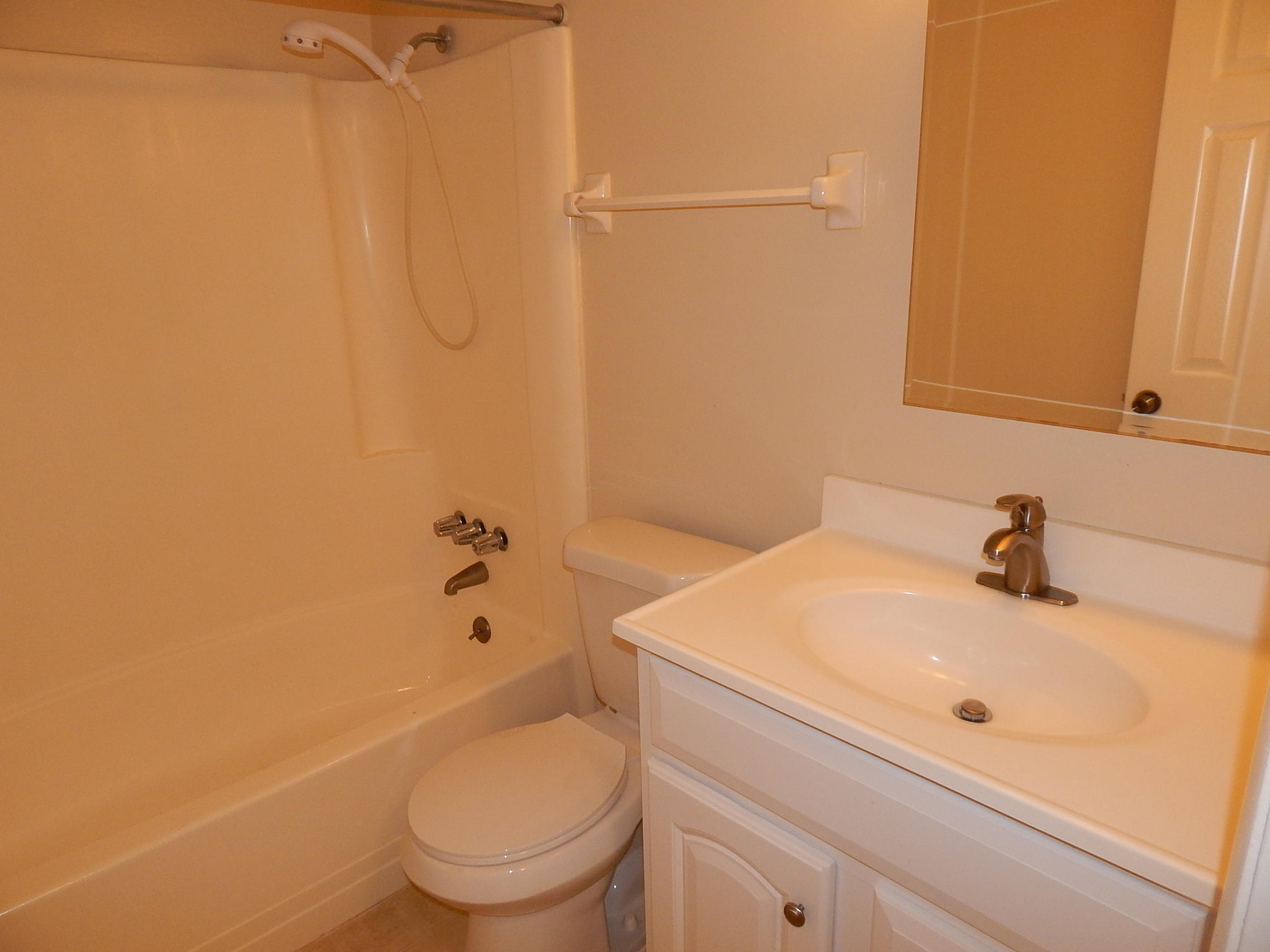 CEDARS CONDO - Residential