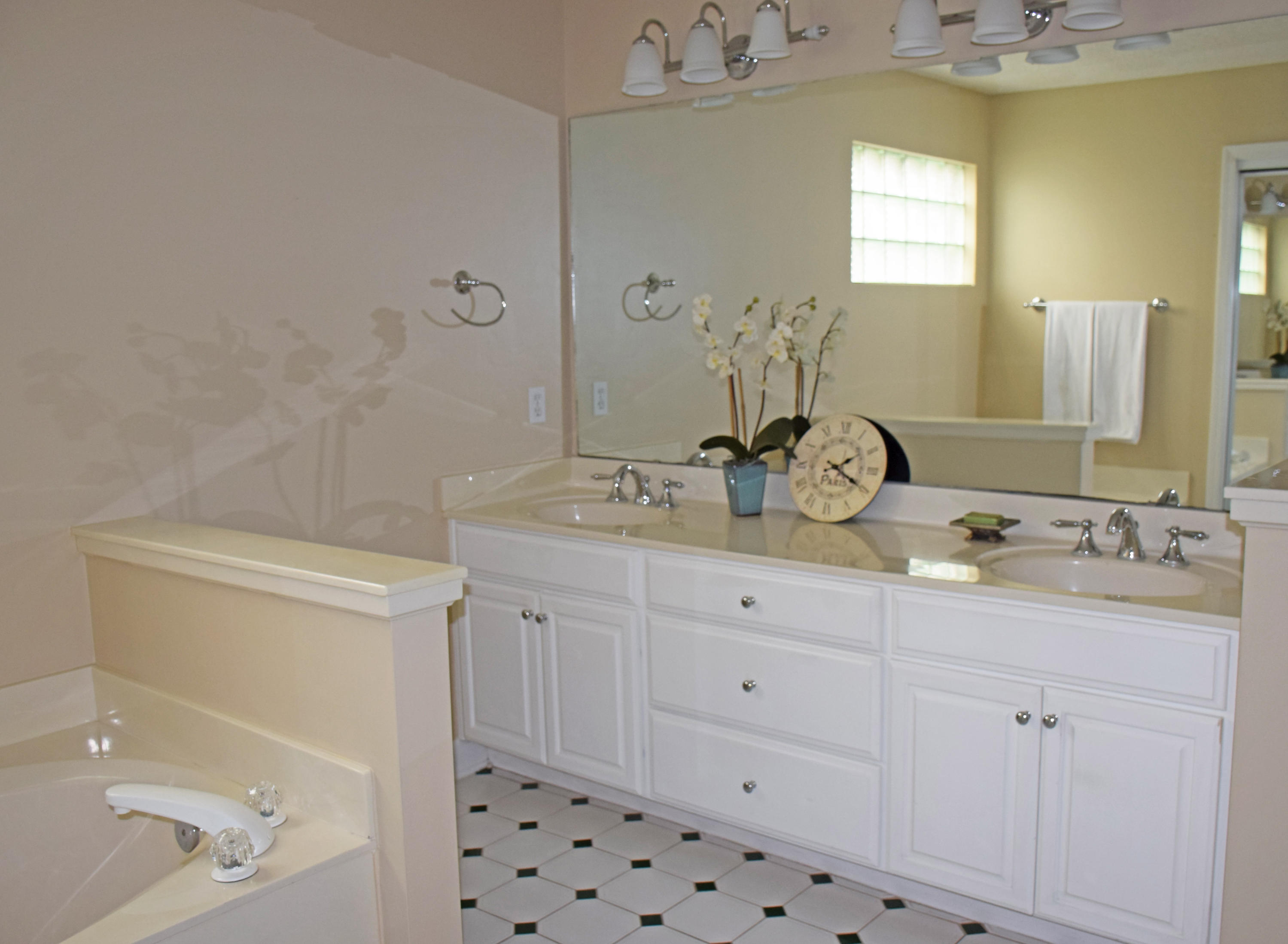 Fairway Lakes Phase 2 - Residential