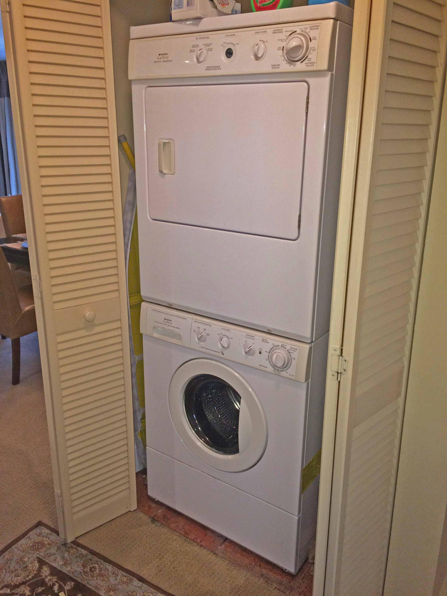 SUN KING TOWERS PH 1, BLDG 2 - Residential