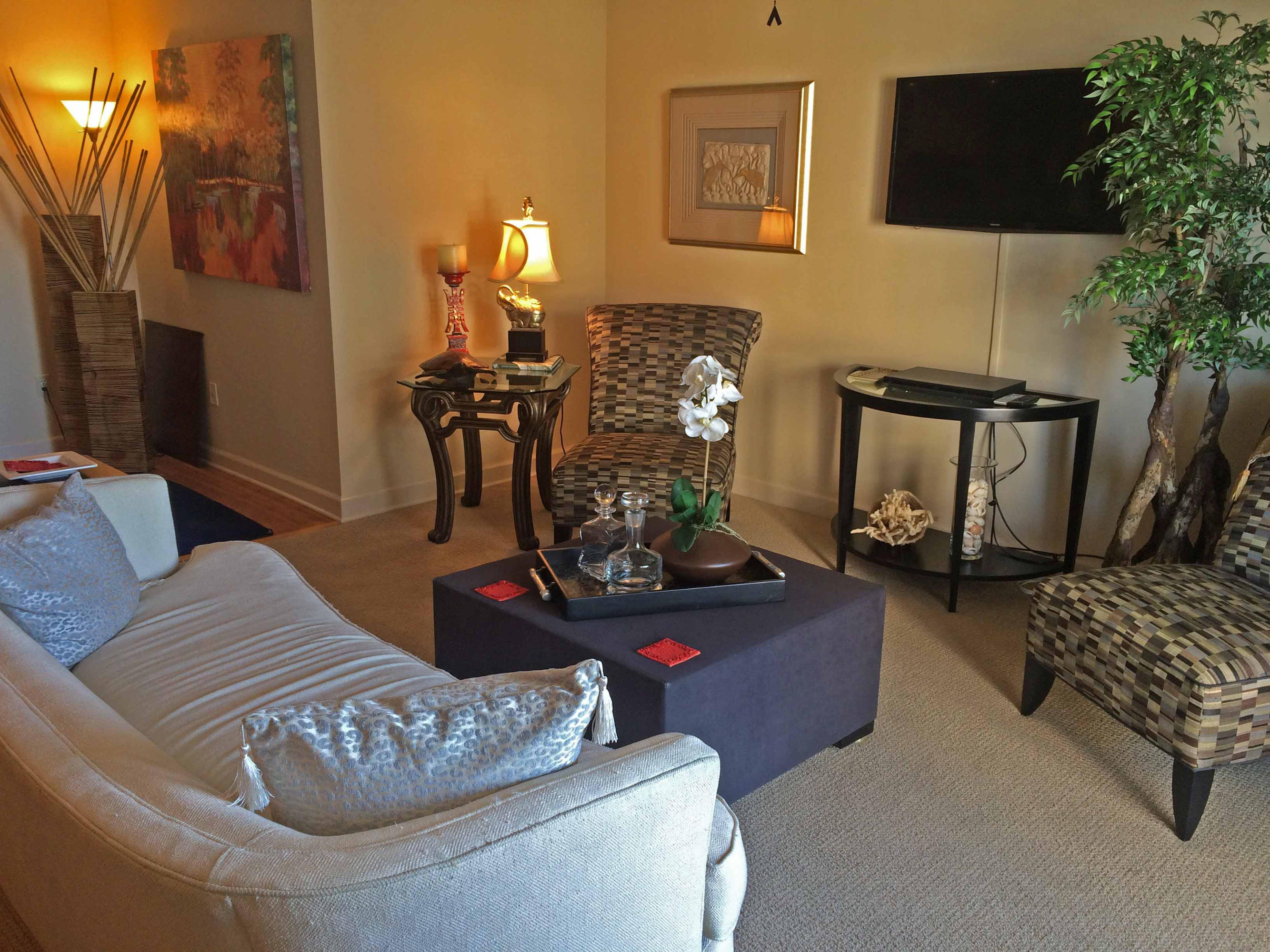 SUN KING TOWERS PH 1, BLDG 2 - Residential