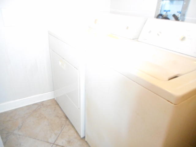 SHAY LIN T/H - Residential