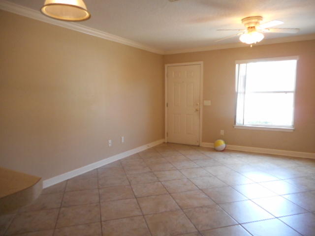 SHAY LIN T/H - Residential