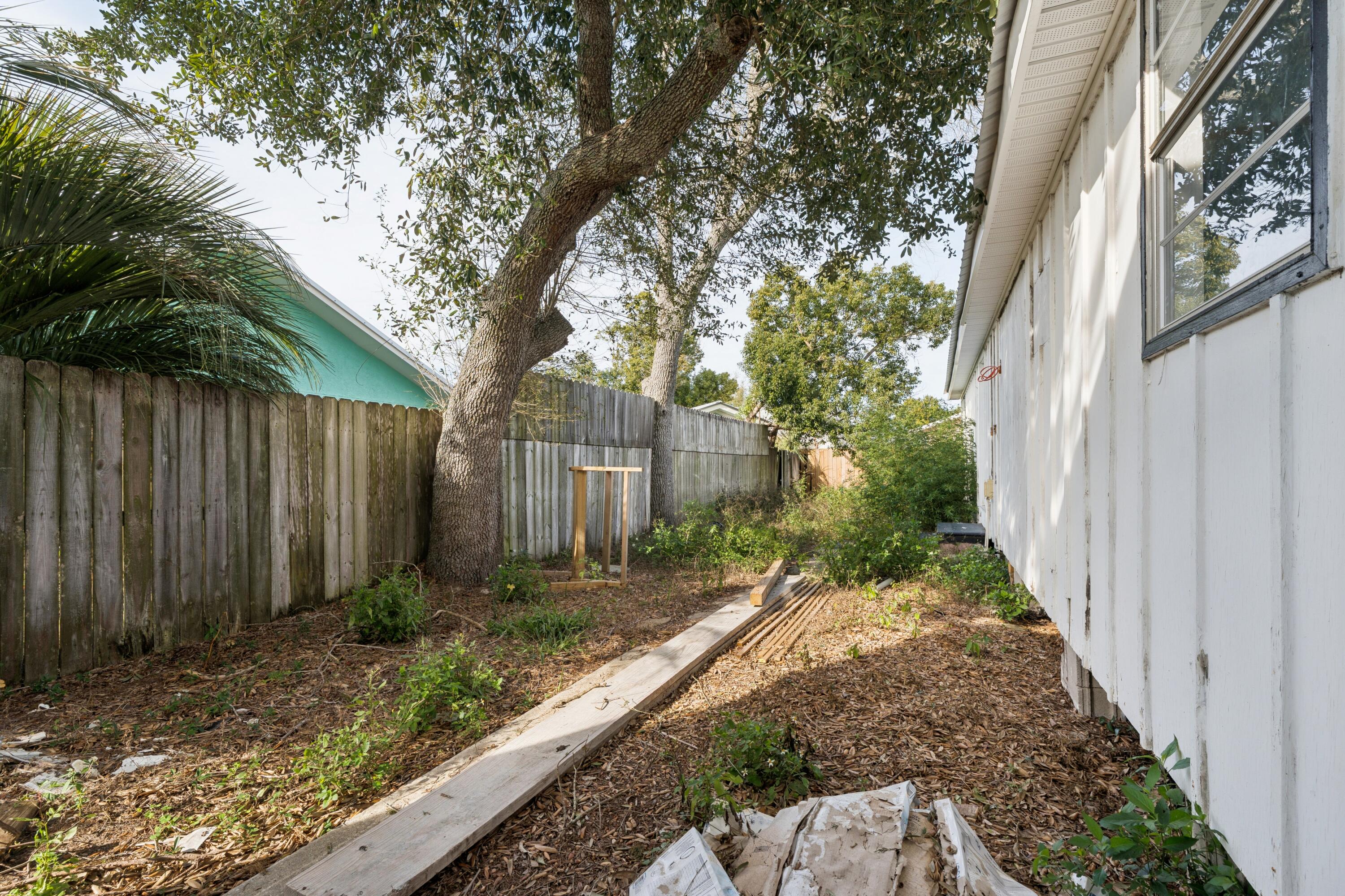 RIVIERA BEACH - Residential