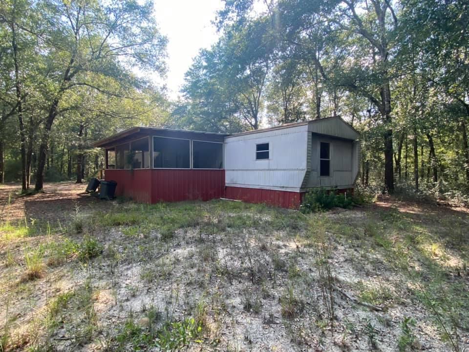 METES & BOUNDS - Land