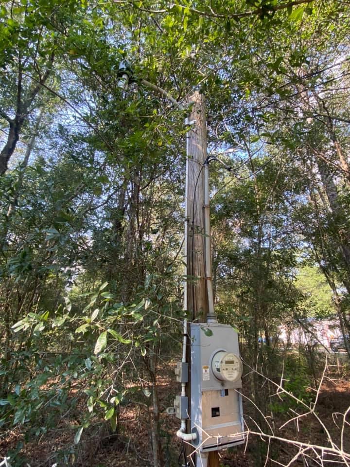 METES & BOUNDS - Land