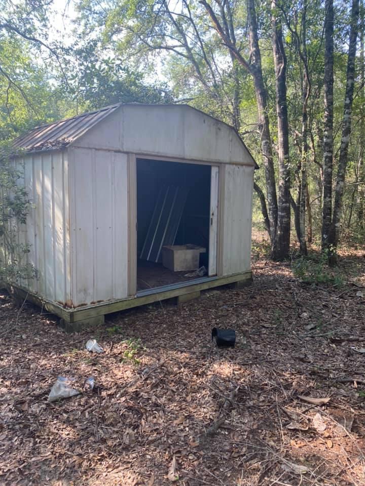 METES & BOUNDS - Land