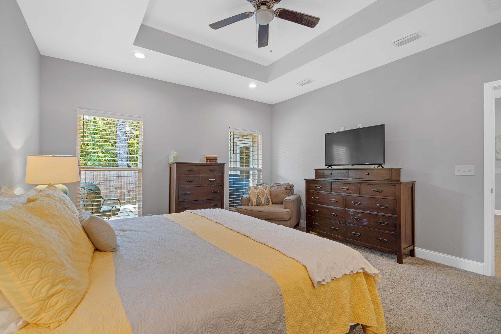 CRESCENT SHORES - Residential