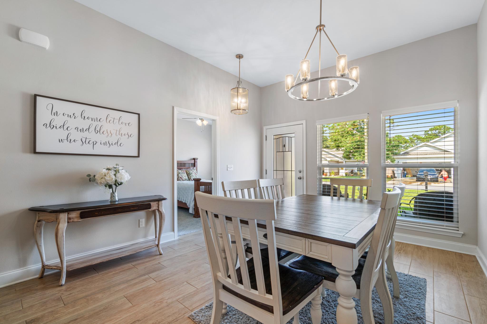 CRESCENT SHORES - Residential