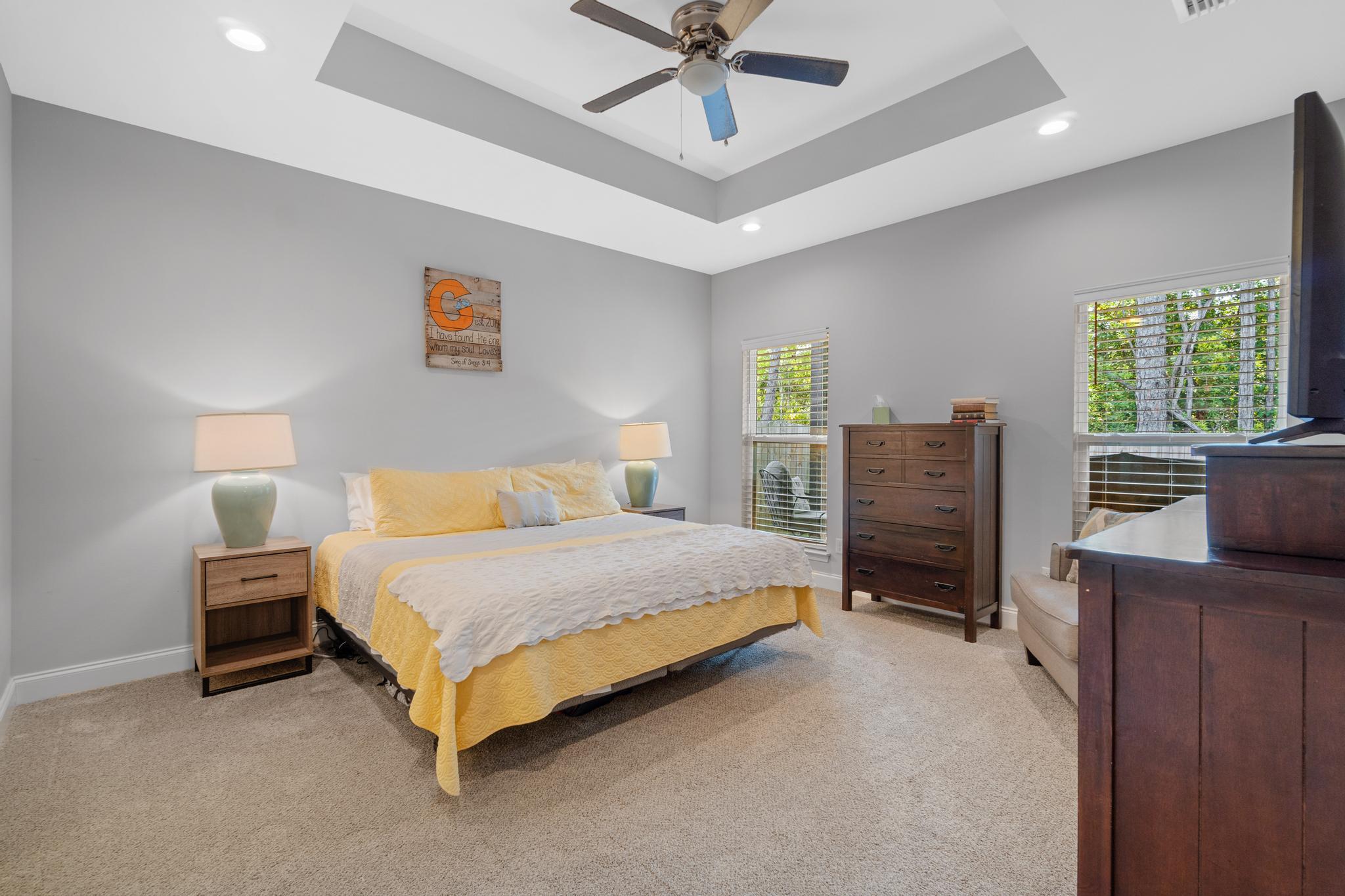 CRESCENT SHORES - Residential