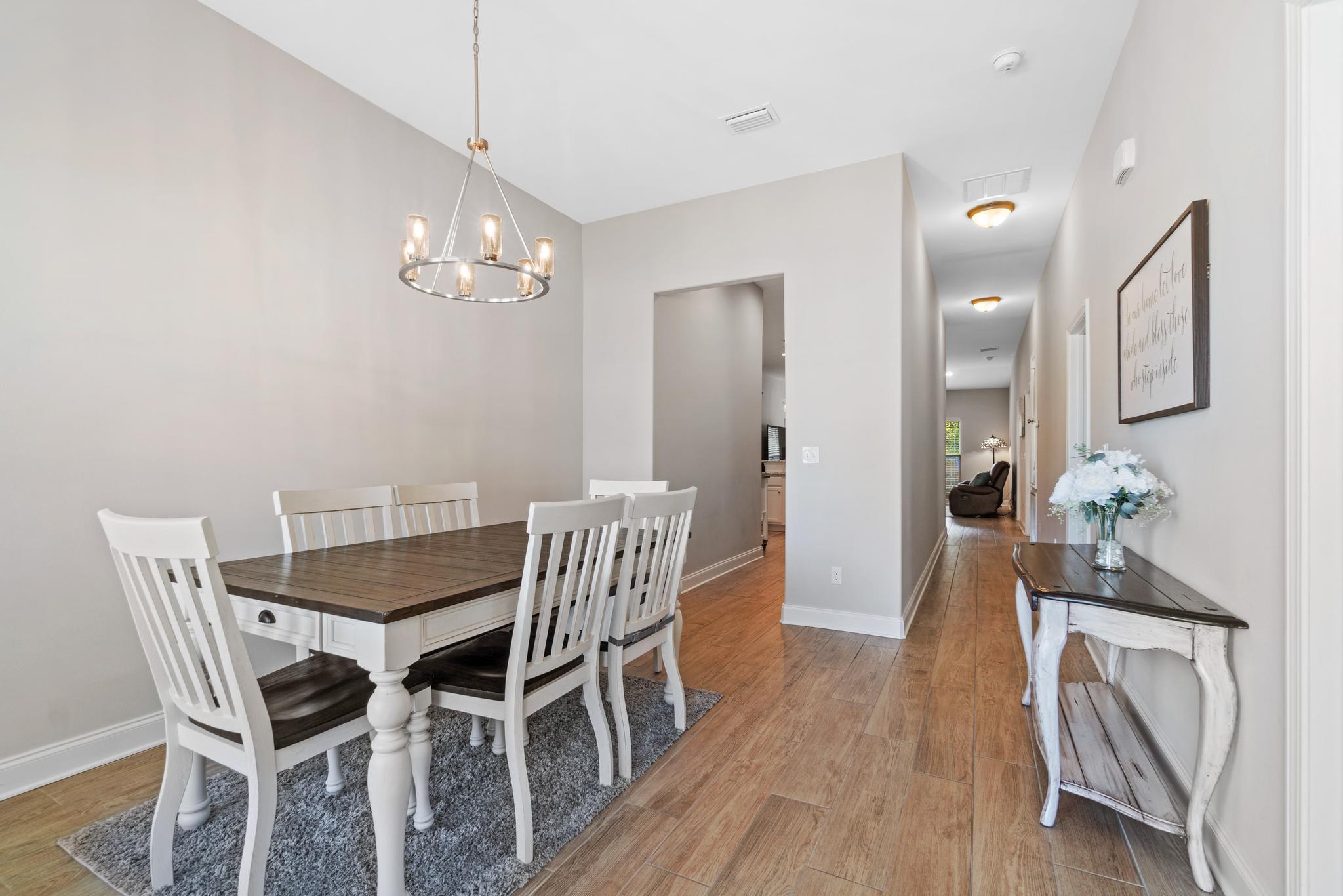 CRESCENT SHORES - Residential