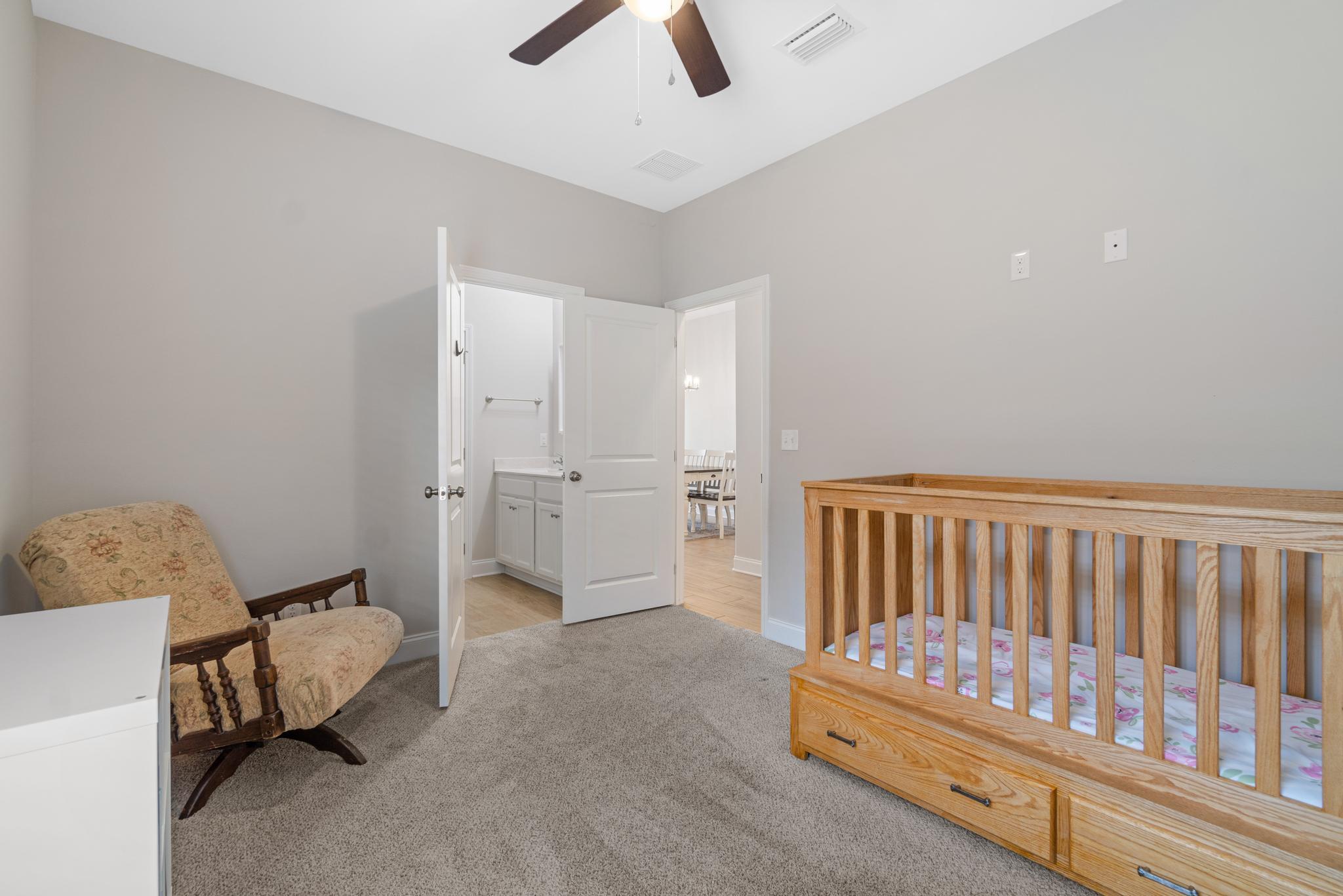 CRESCENT SHORES - Residential