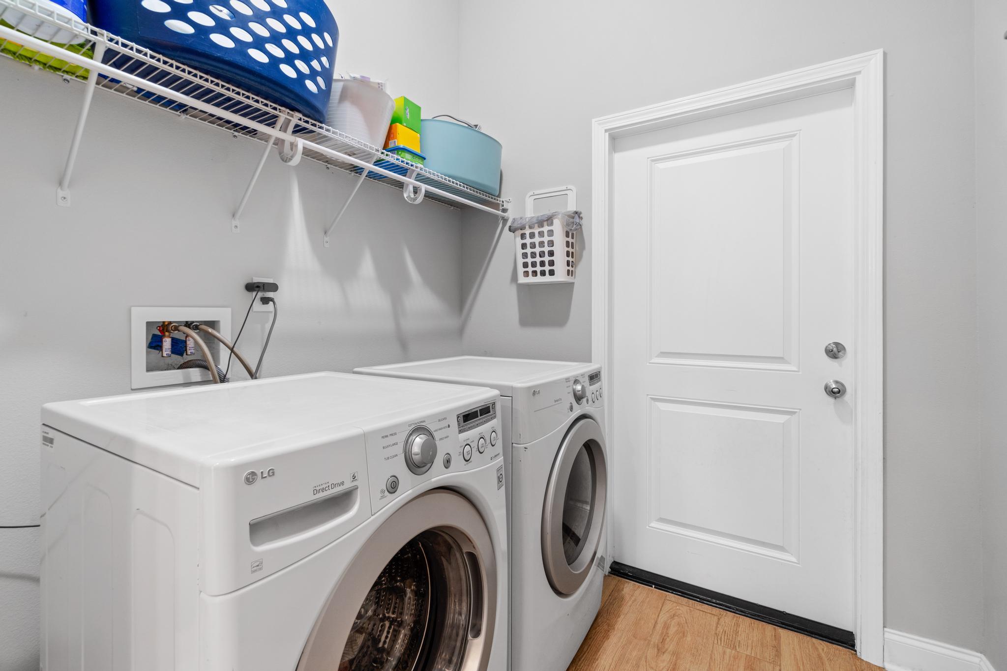 CRESCENT SHORES - Residential