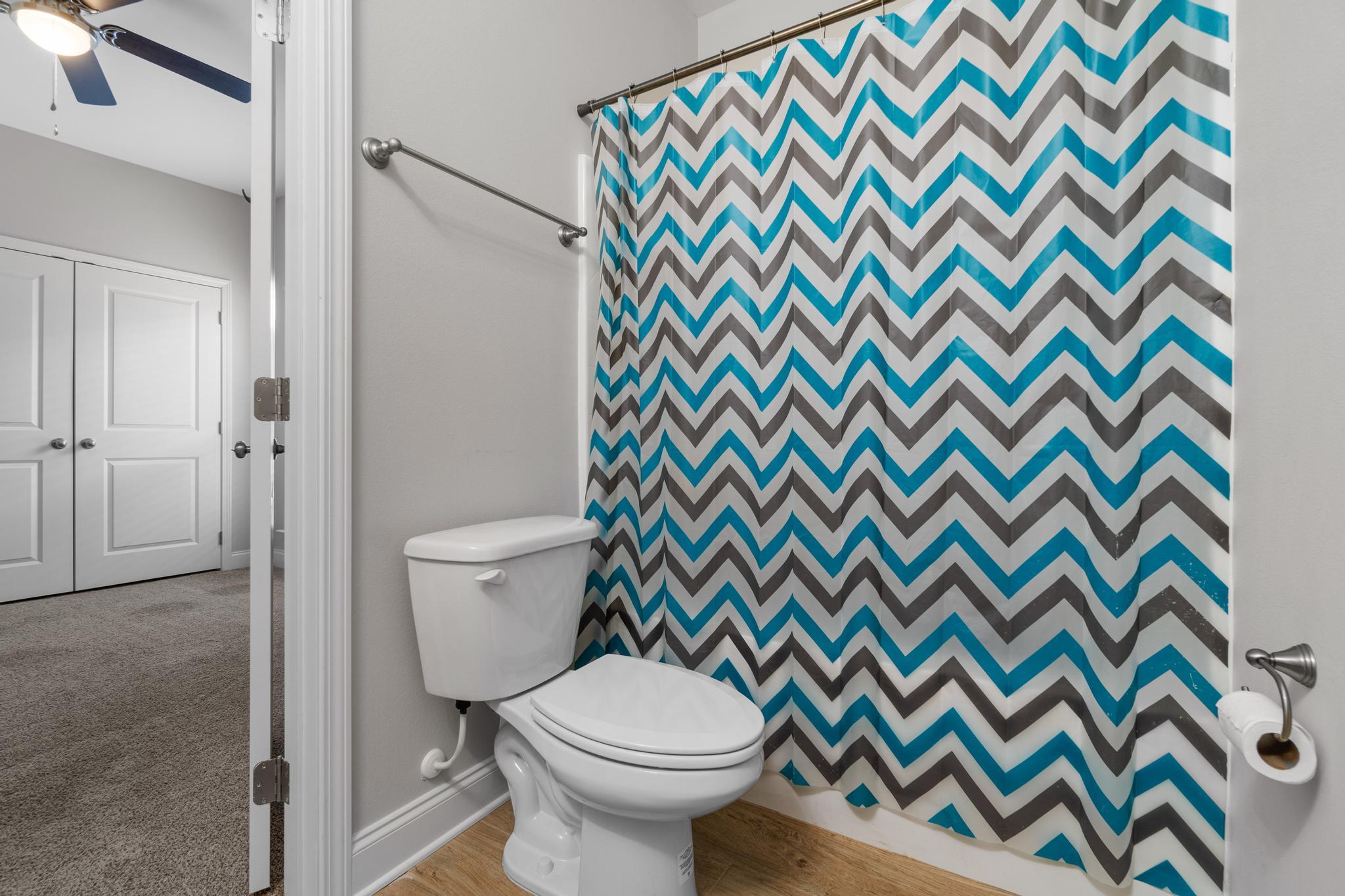 CRESCENT SHORES - Residential