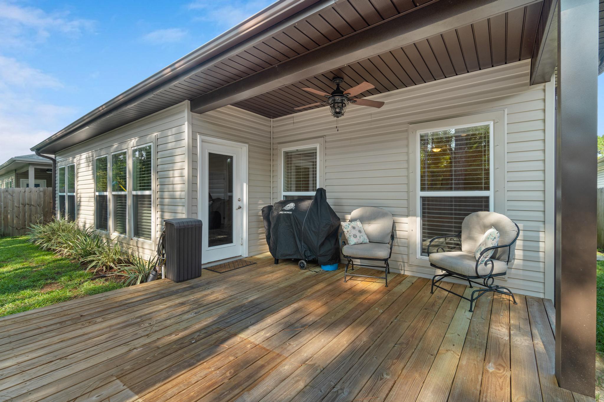 CRESCENT SHORES - Residential