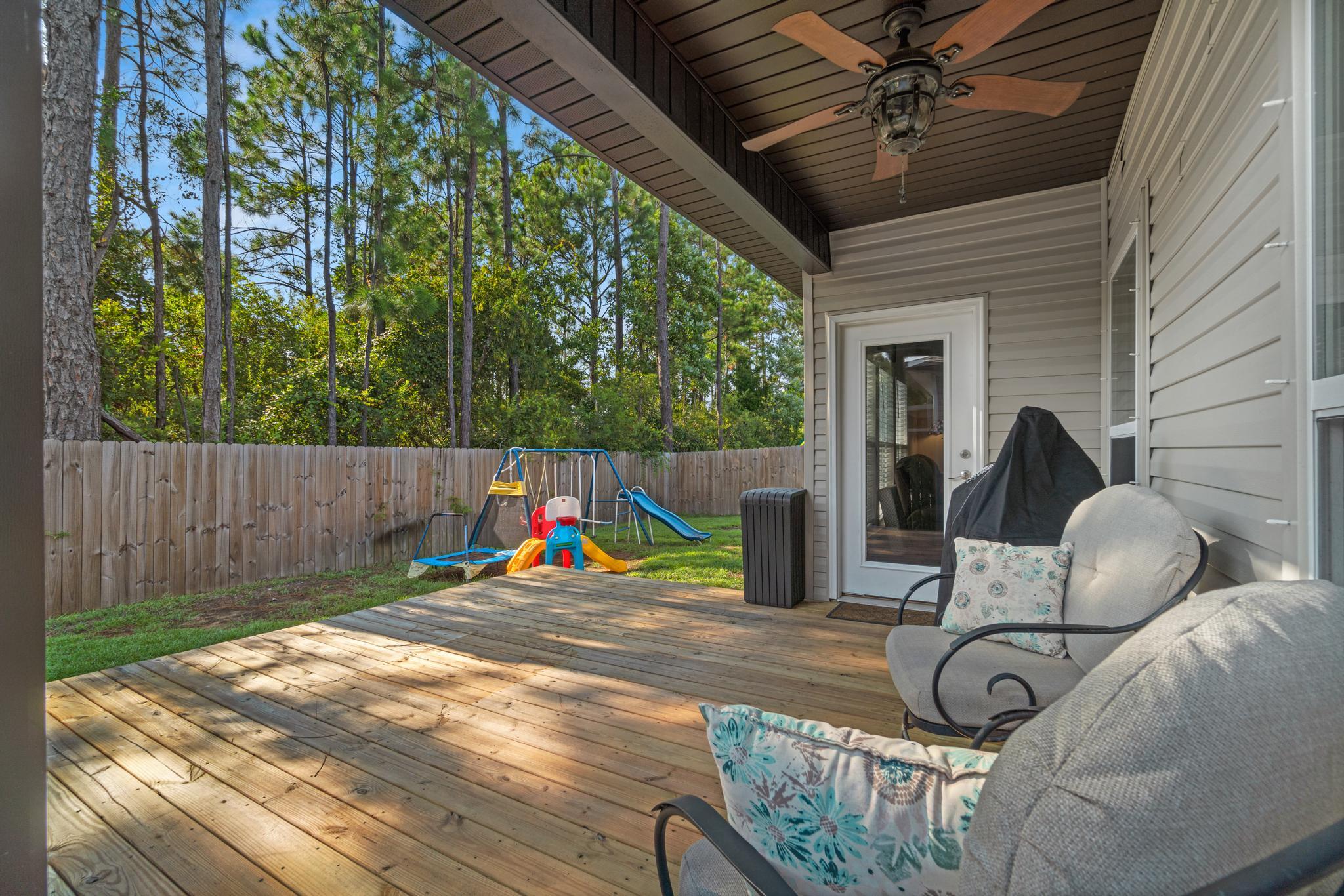 CRESCENT SHORES - Residential