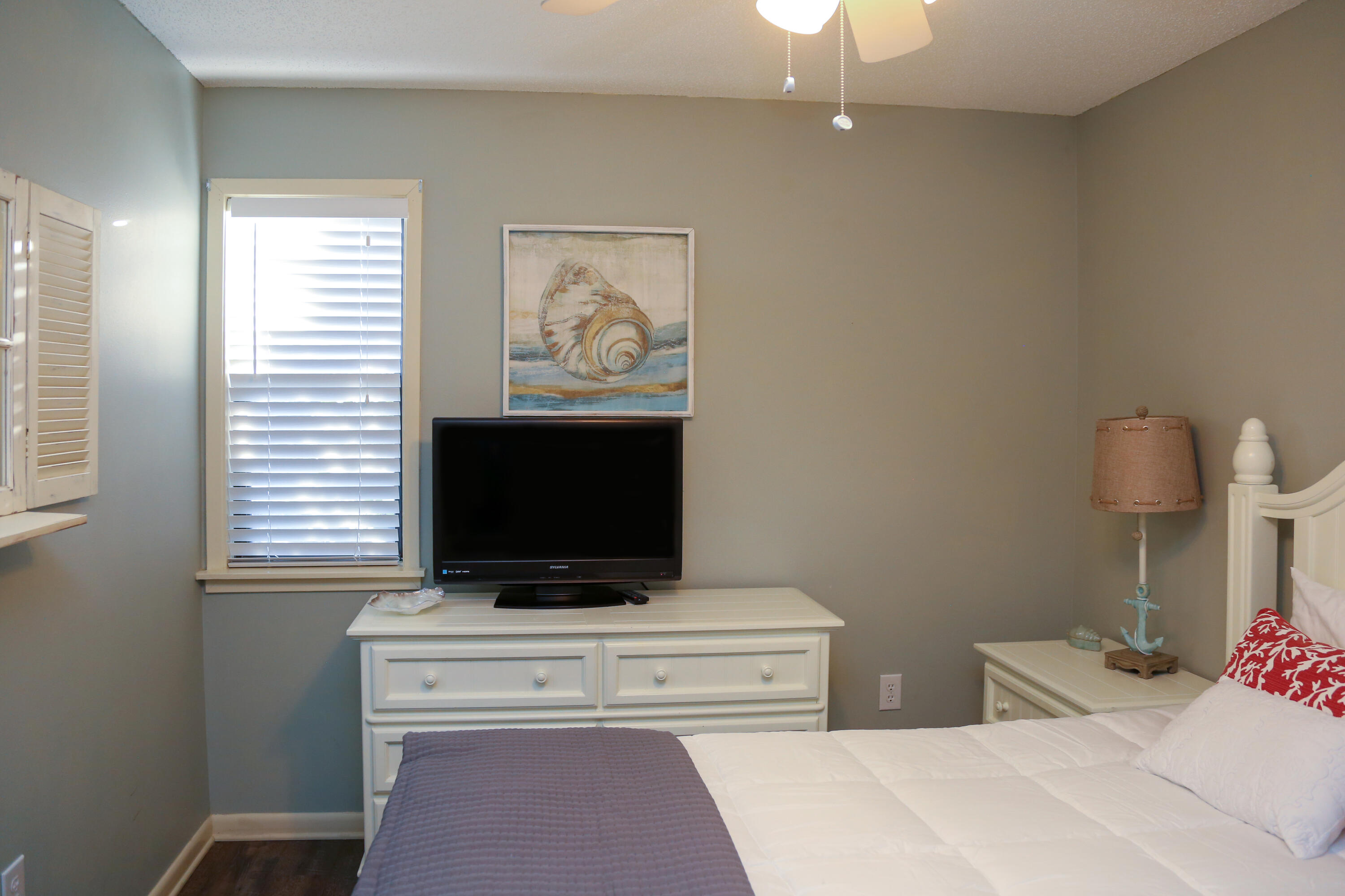 BEACHWOOD VILLAS CONDO - Residential
