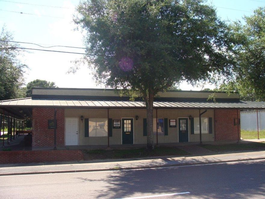 Perfect office space with Highway frontage. Lease includes power, water, sewer and garbage. Plenty of room for signage both on building and Marquee. Owner would prefer a 3-year lease, but lease term is negotiable.  Office comes unfurnished - pictures show furnishing but furniture was removed.