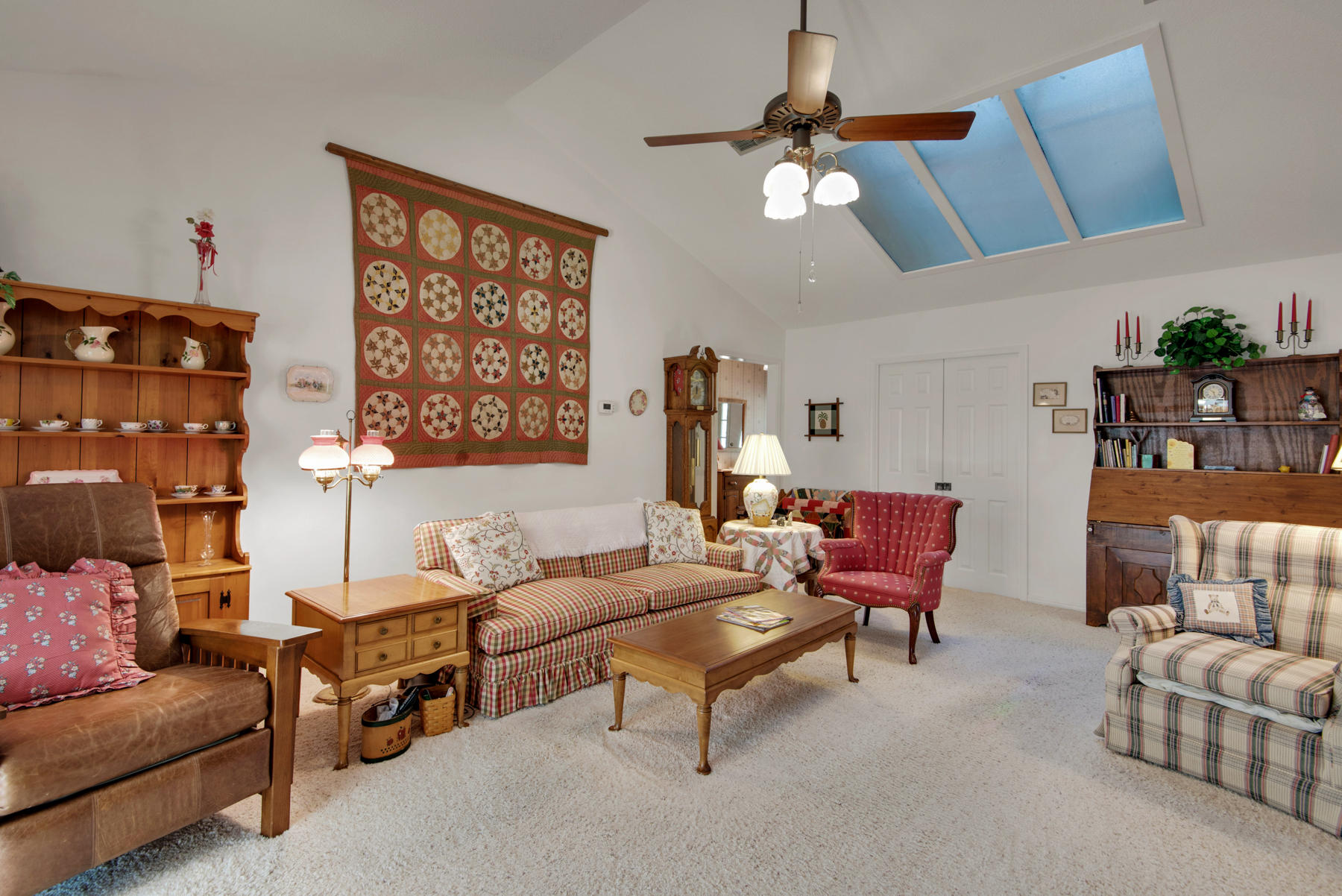 LAKE SHARON ESTATES - Residential