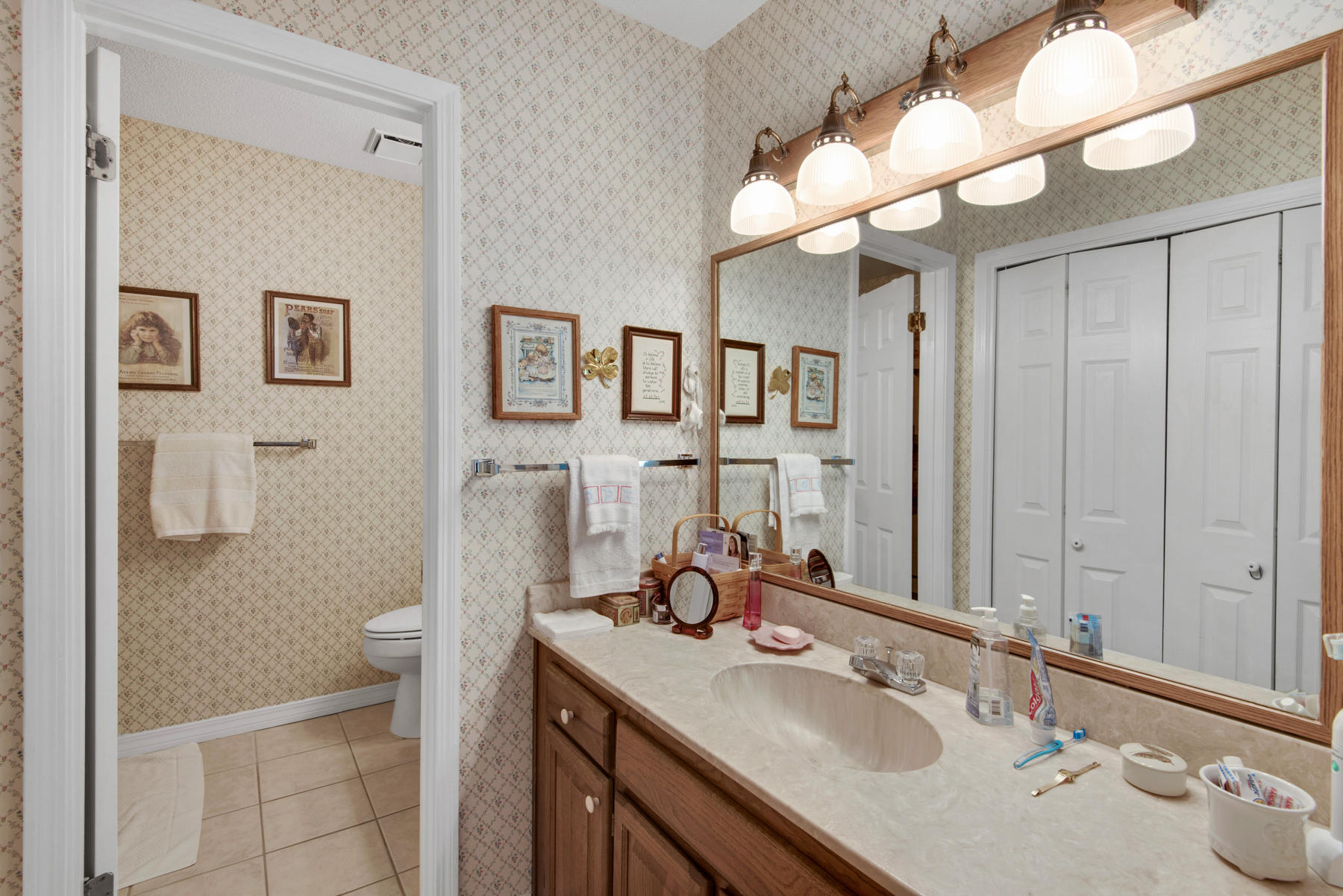 LAKE SHARON ESTATES - Residential