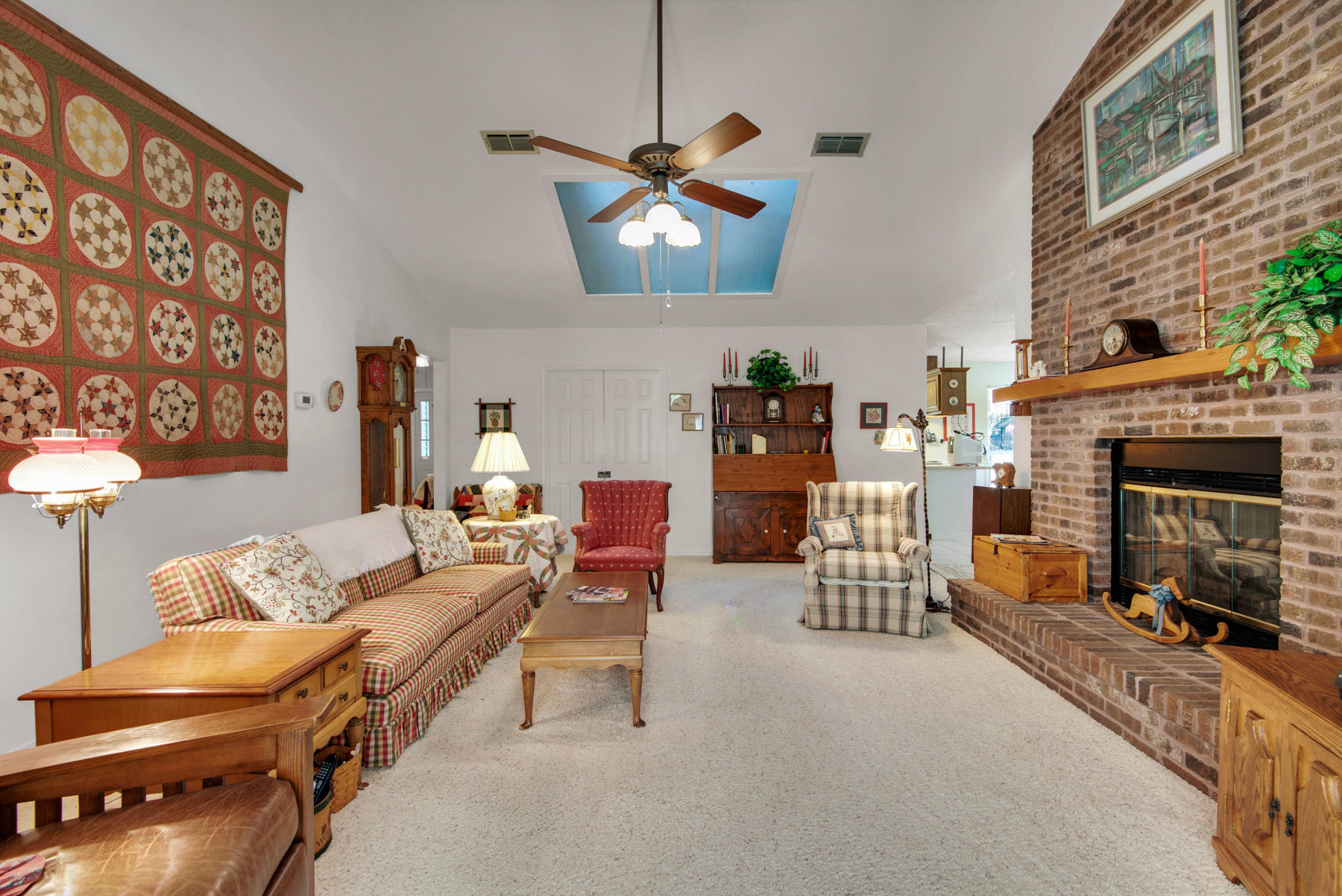 LAKE SHARON ESTATES - Residential